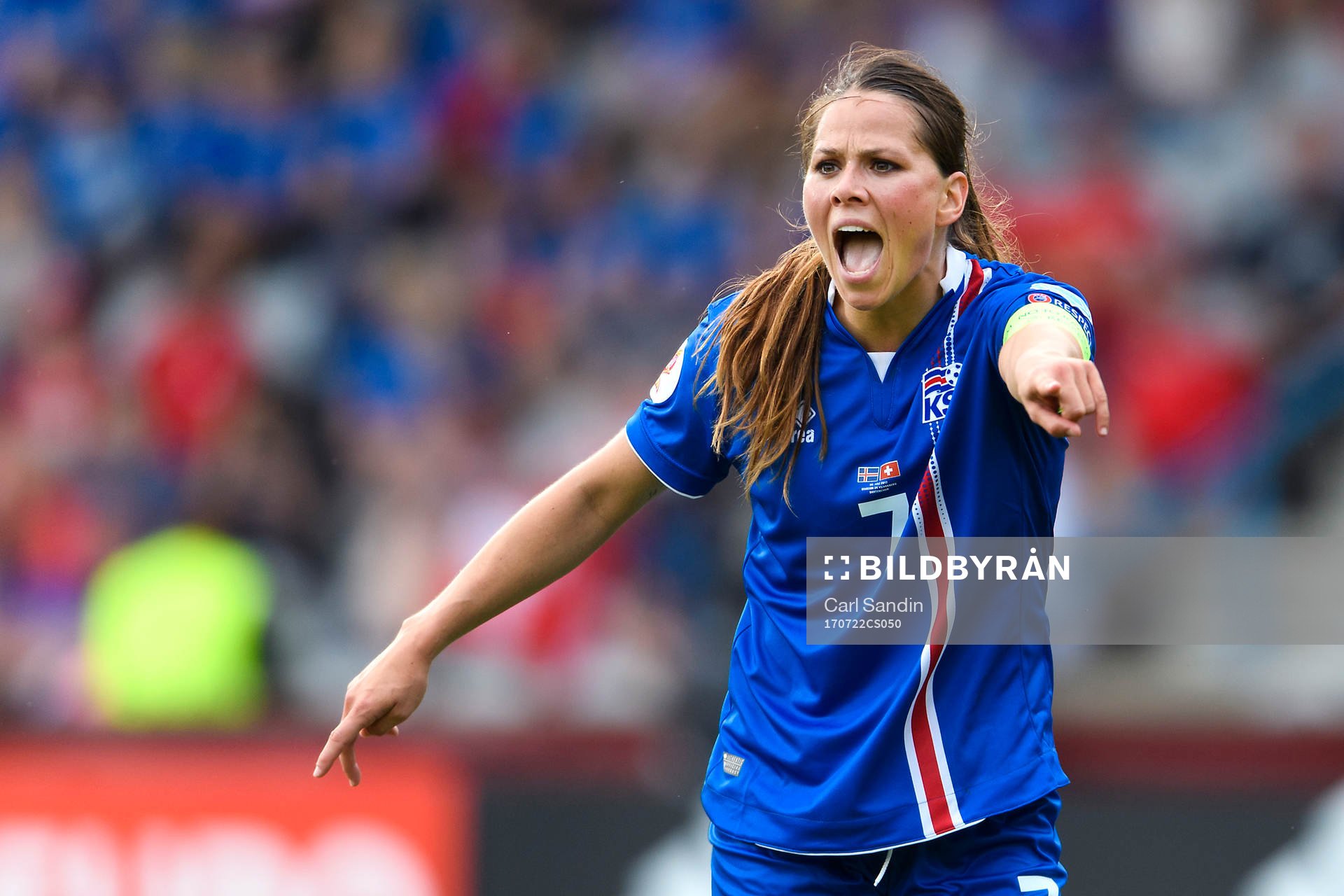 Islands Sara Björk Gunnarsdottir i matchen mellan Island