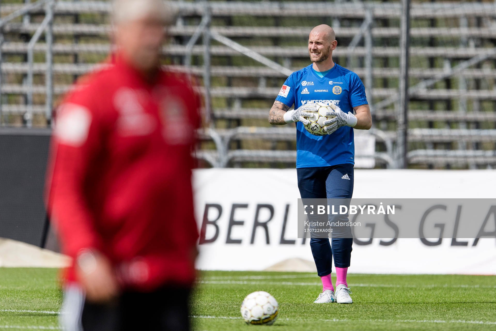 Sundsvalls målvakt Tommy Naurin före fotbollsmatchen i