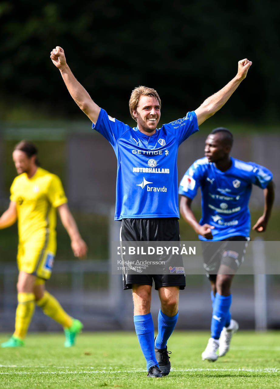 Halmstads Johan Oremo jublar
