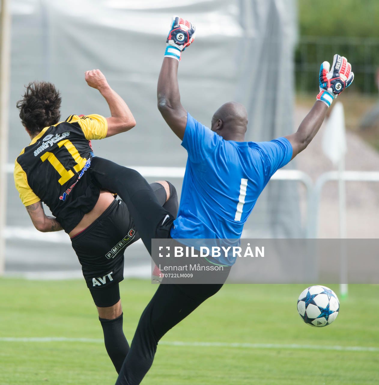 Prespas Pa Demba Torray sparkar ner IFK Hässleholms Karim