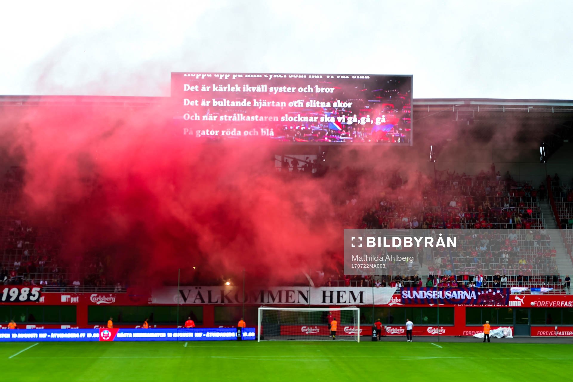 Helsingborgs supportrar före en fotbollsmatch i Superettan