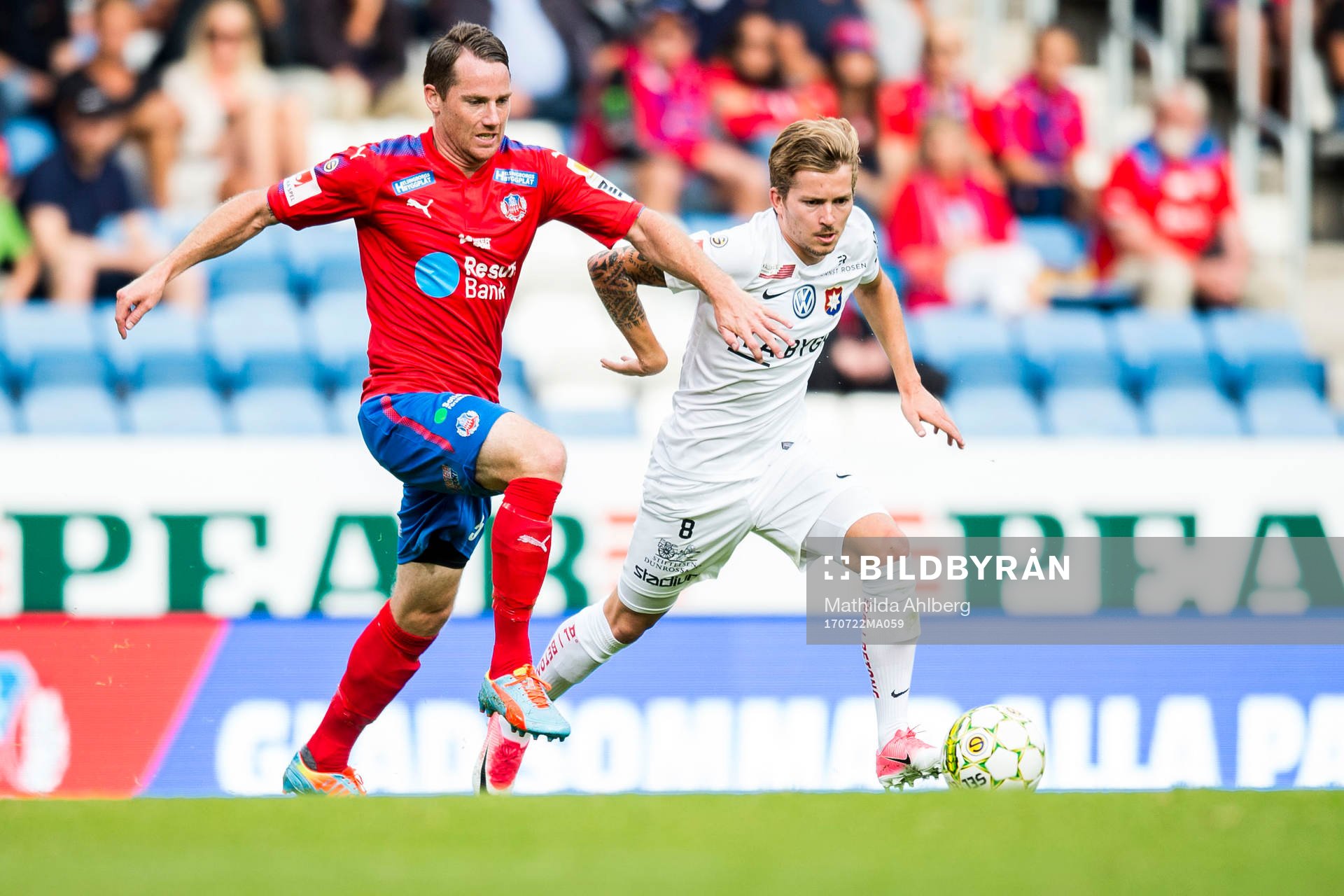 Helsingborgs Johan Persson och Örgrytes Andreas Östling