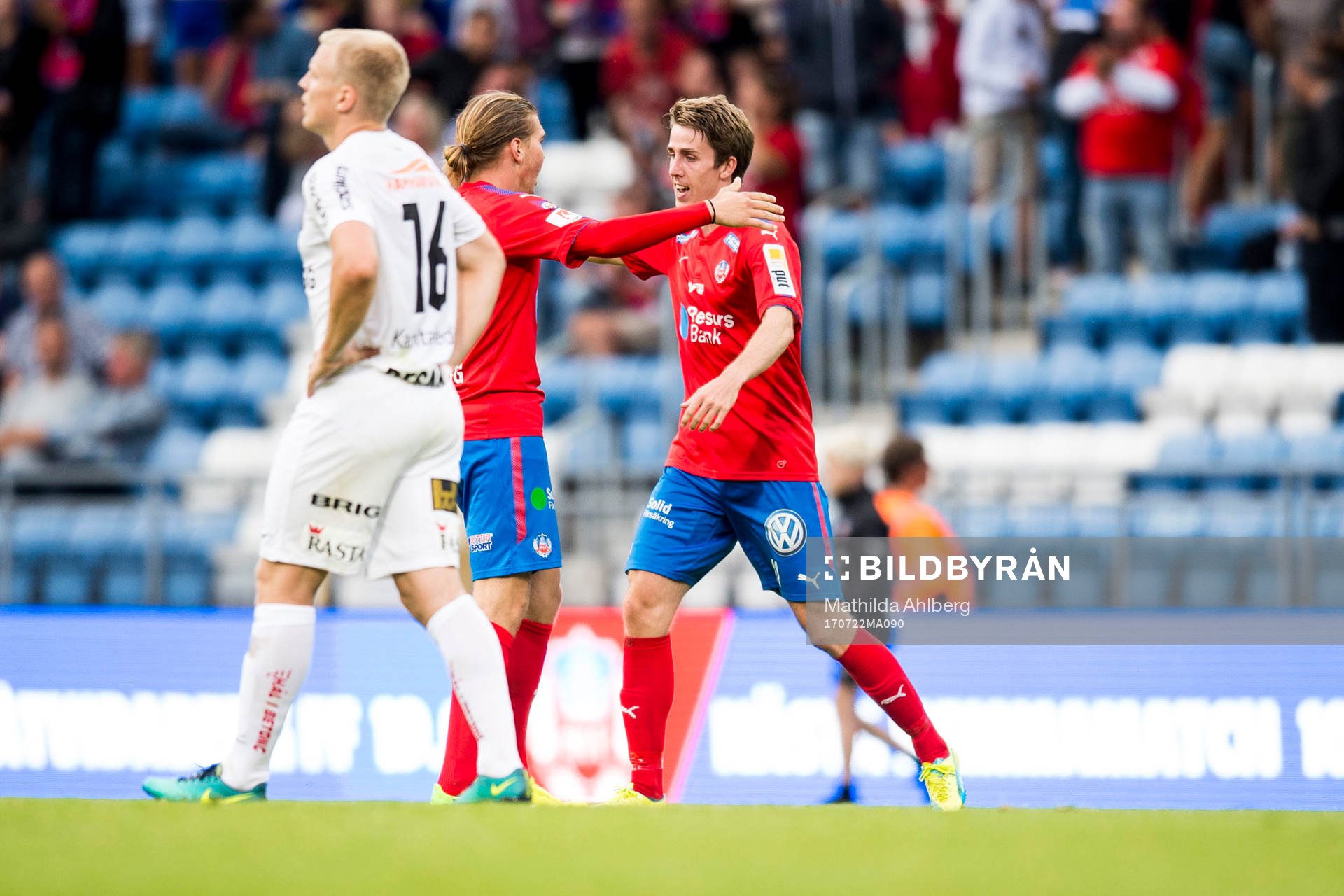 Örgrytes Petter Björlund deppar samtidigt som