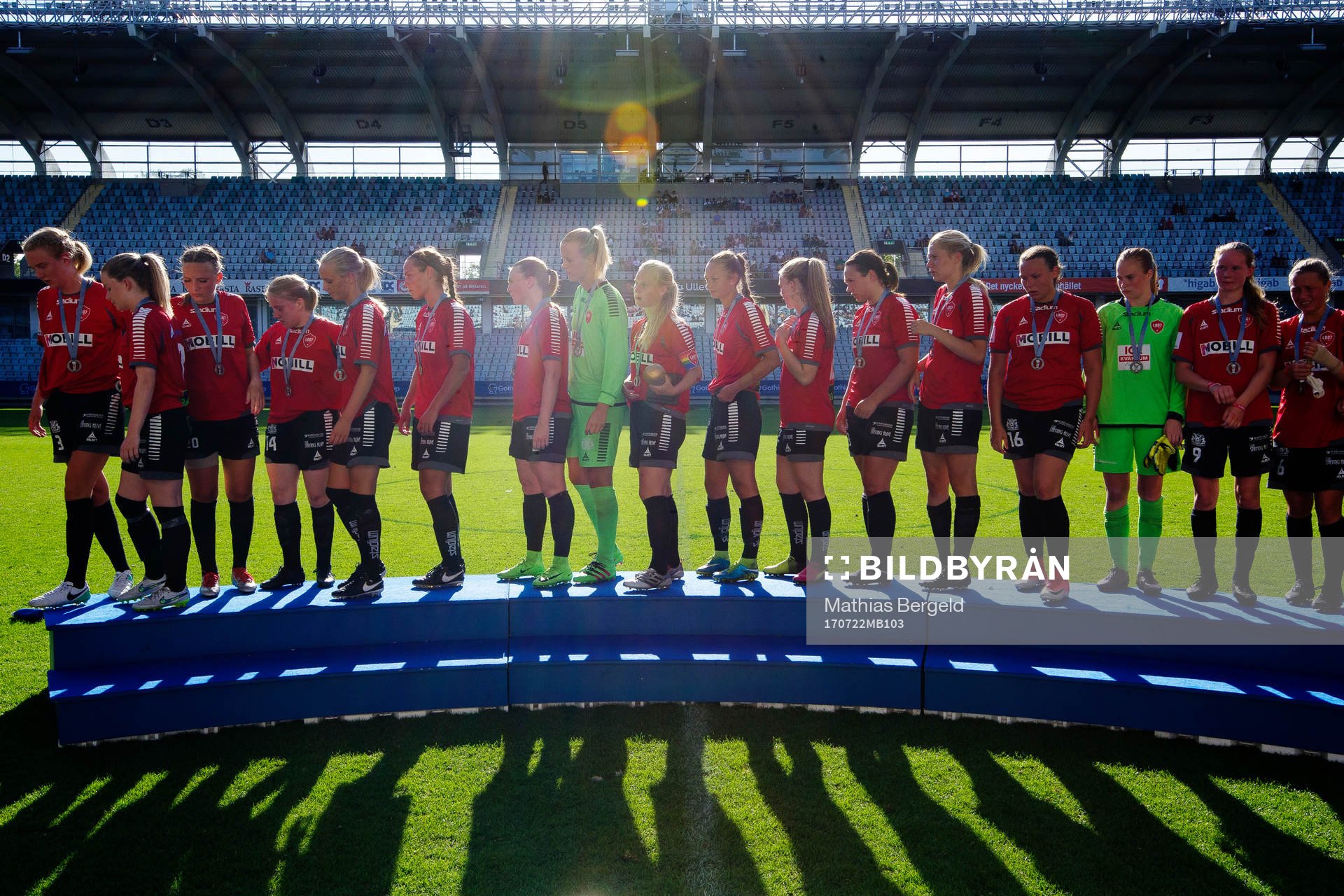LB07s spelare på podier