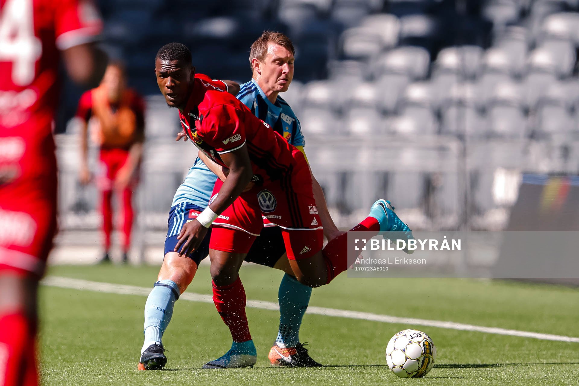 Djurgårdens Kim Källström och Östersunds Salisu