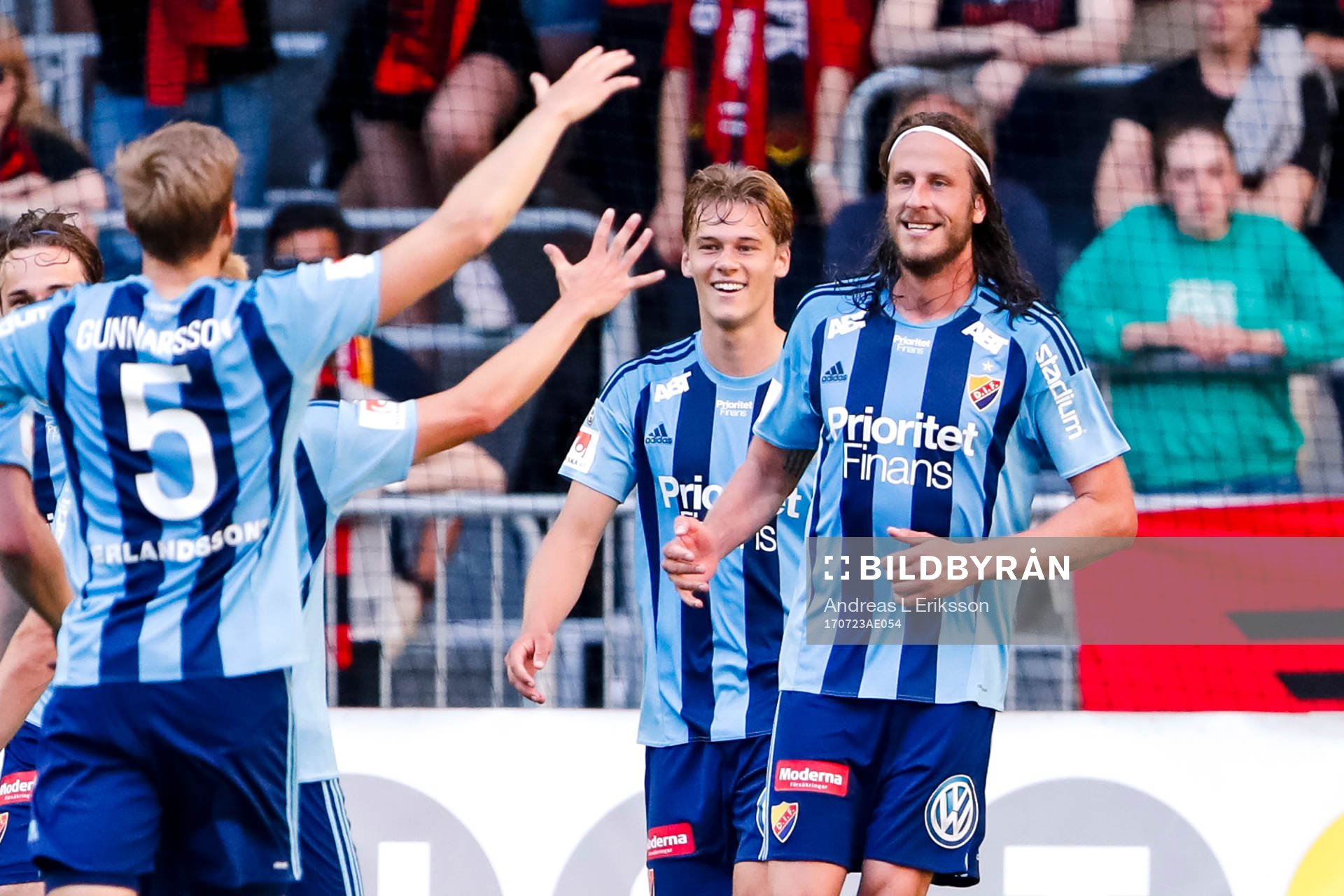 Djurgårdens Jonas Olsson jublar efter 3-0 under fotbollsmatchen i Allsvenskan mellan Djurgården och Östersund den 23 juli 2017 i Stockholm. 