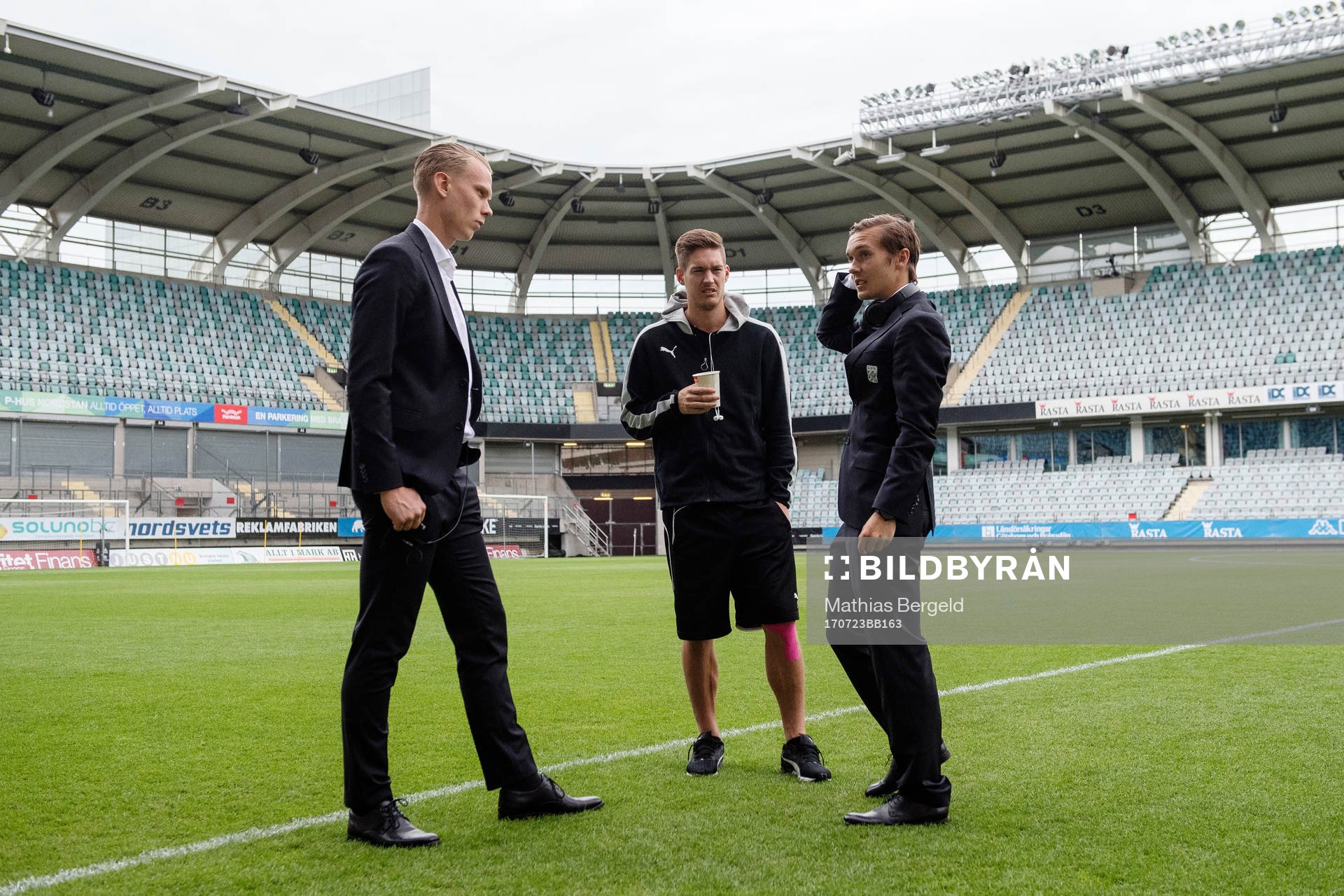 IFK Göteborgs målvakt Pontus Dahlberg och Patrik Karlsson