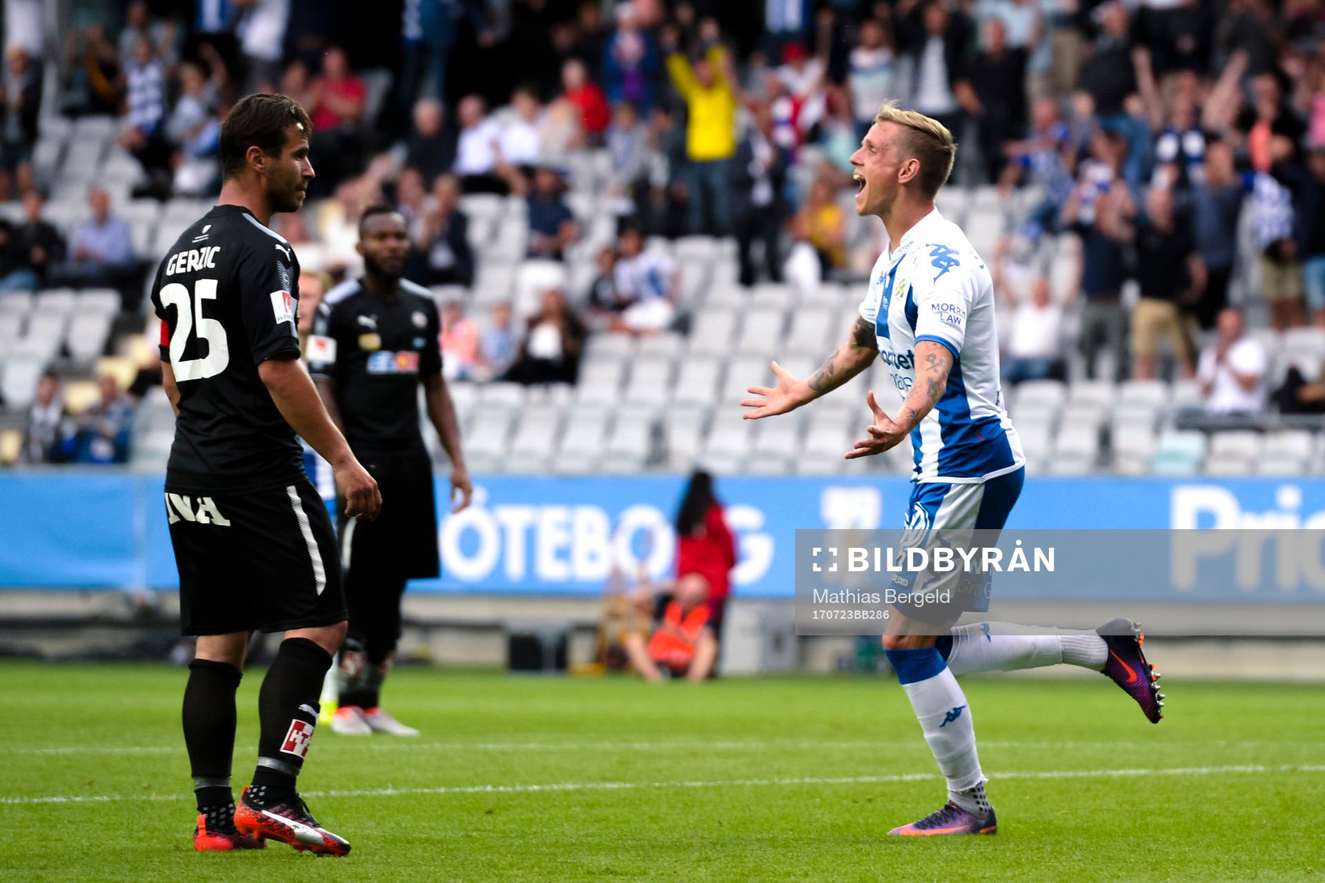 IIFK Göteborgs Sören Rieks jublar