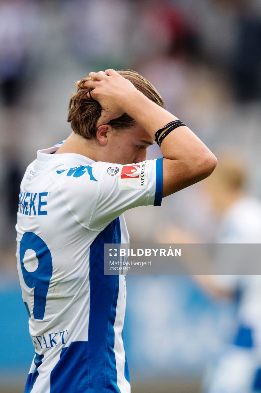 IFK Göteborgs August Erlingmark deppar