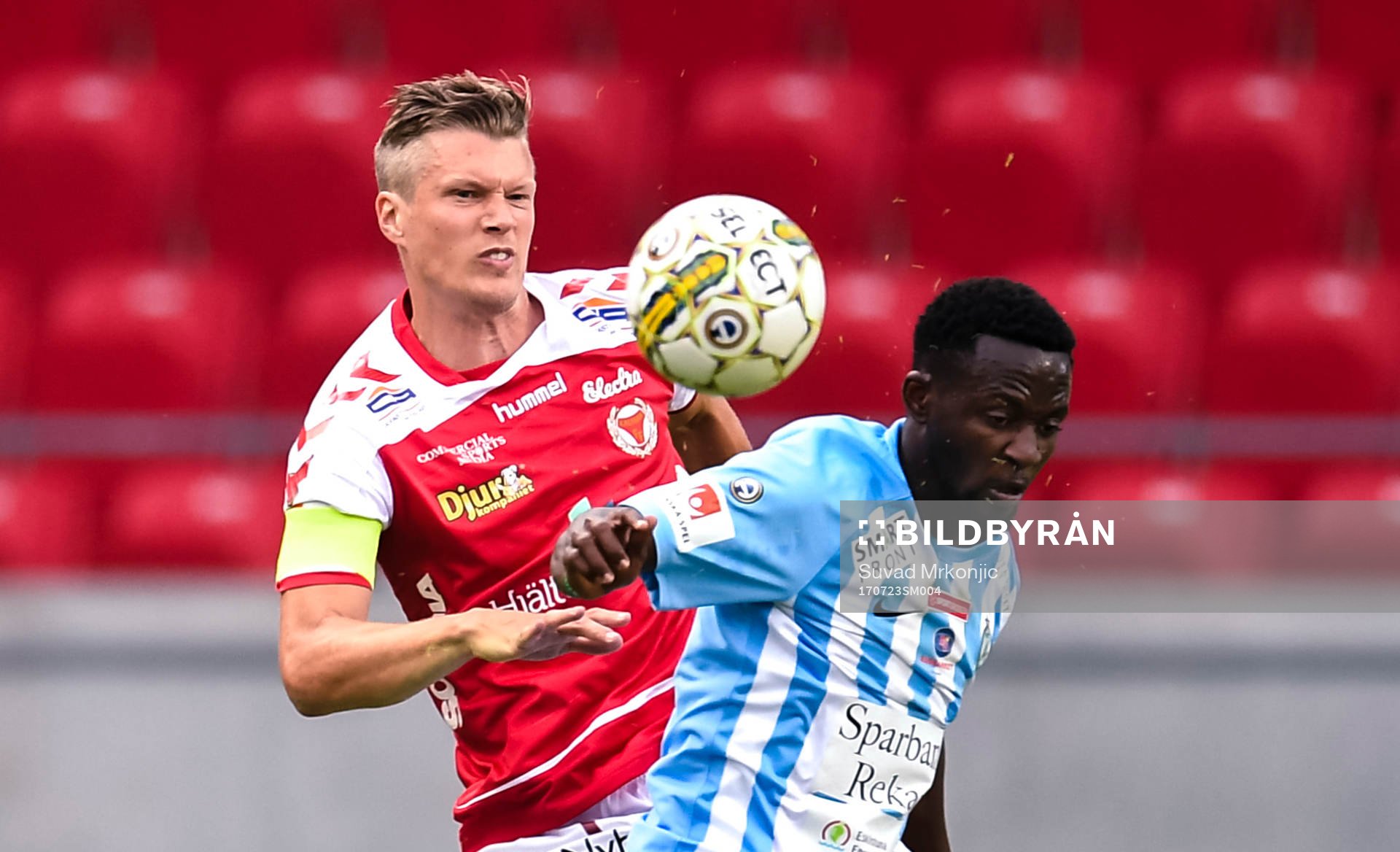 Kalmars Viktor Elm och AFC Eskilstunas Chidi Omeje