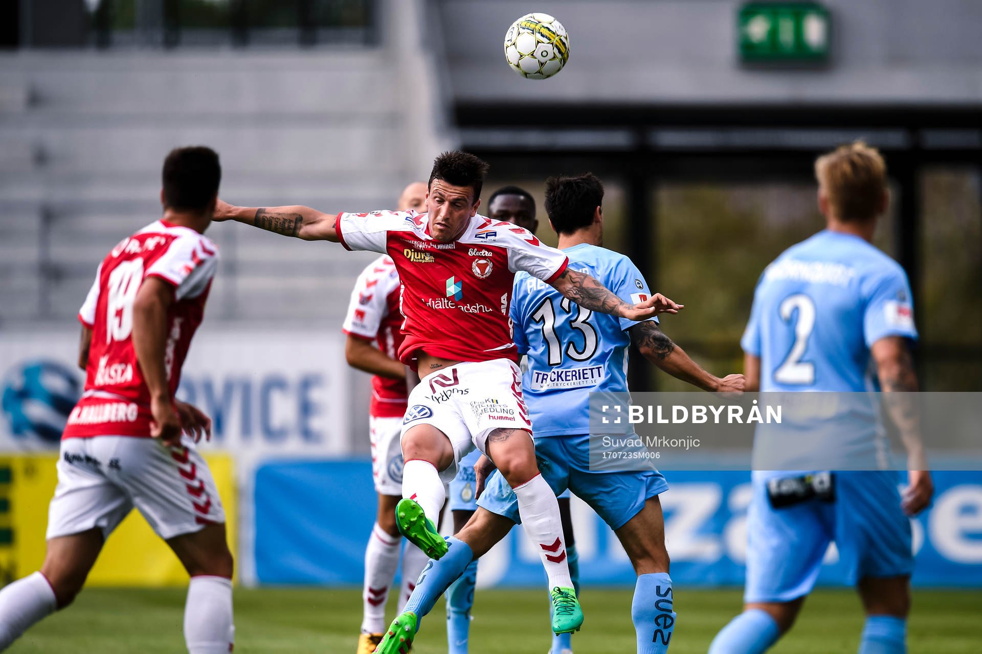 Kalmars Erton Fejzullahu och AFC Eskilstunas Thomas Piermayr