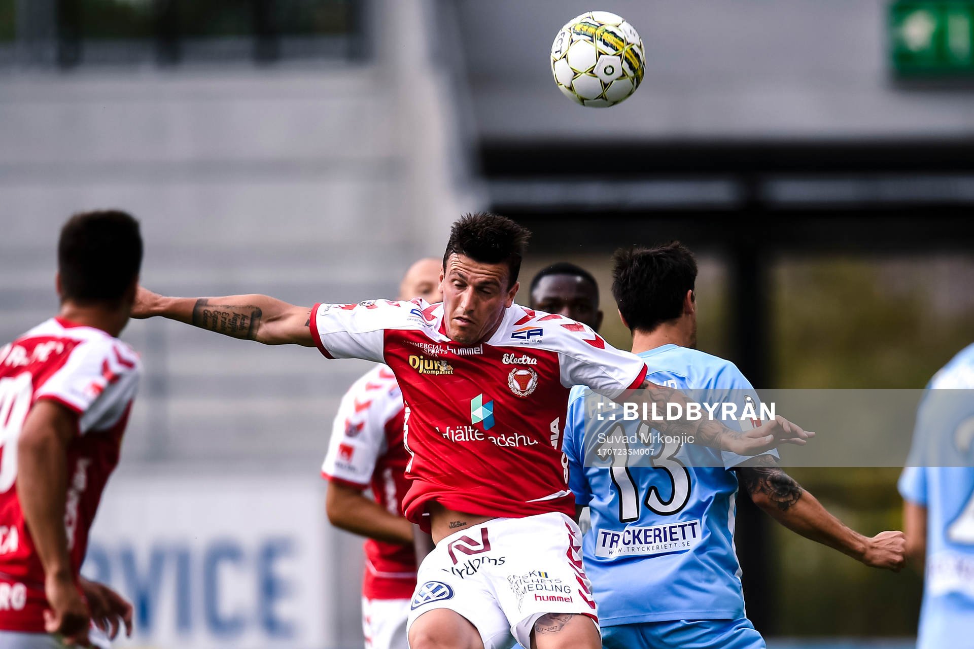 Kalmars Erton Fejzullahu och AFC Eskilstunas Thomas Piermayr