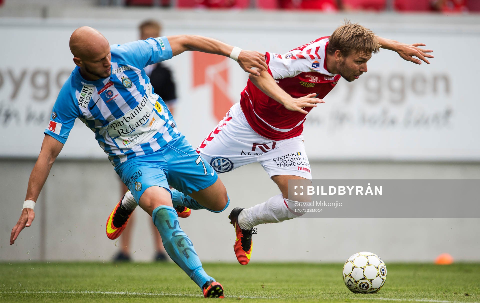 Kalmars Jonathan Ring och AFC Eskilstunas Zourab Tsiskaridze