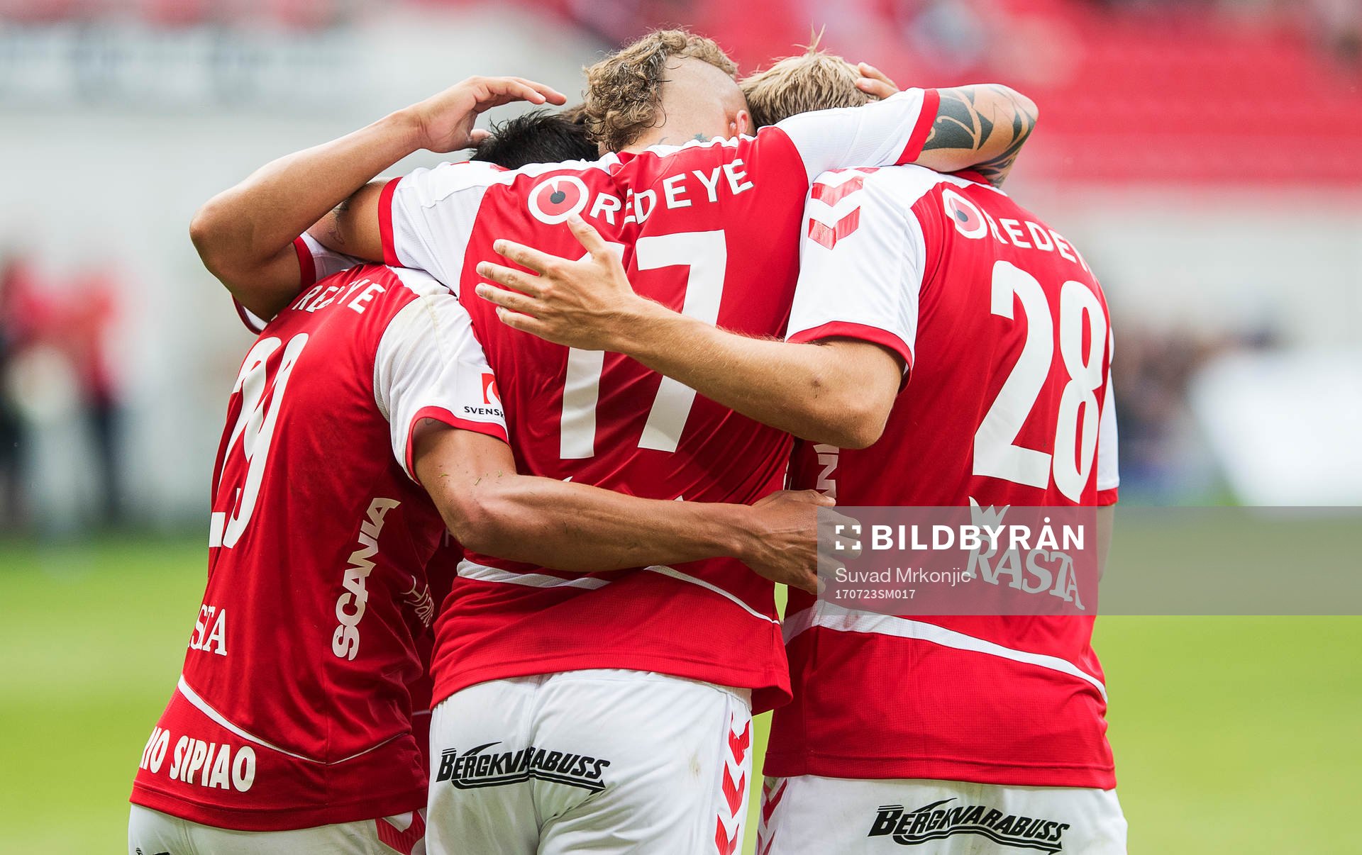 Kalmars Romário Pereira Sipião, Romario Marques Rodrigues och Jonathan Ring jublar efter 1-0 målet under fotbollsmatchen i Allsvenskan mellan Kalmar och AFC Eskilstuna den 23 juli 2017 i Kalmar.