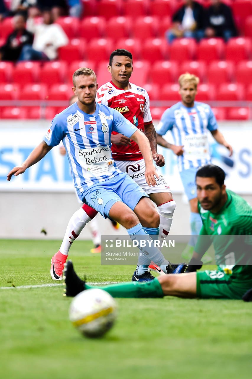 Kalmars Ismael Silva Lima och AFC Eskilstunas Alexander