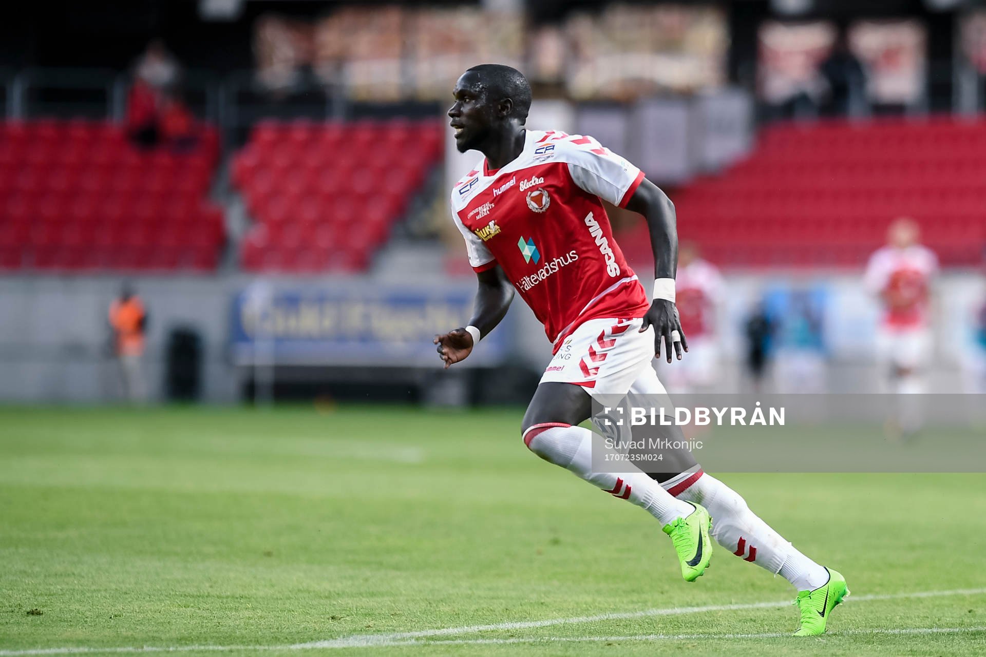 Kalmars Papa Alioune Diouf jublar