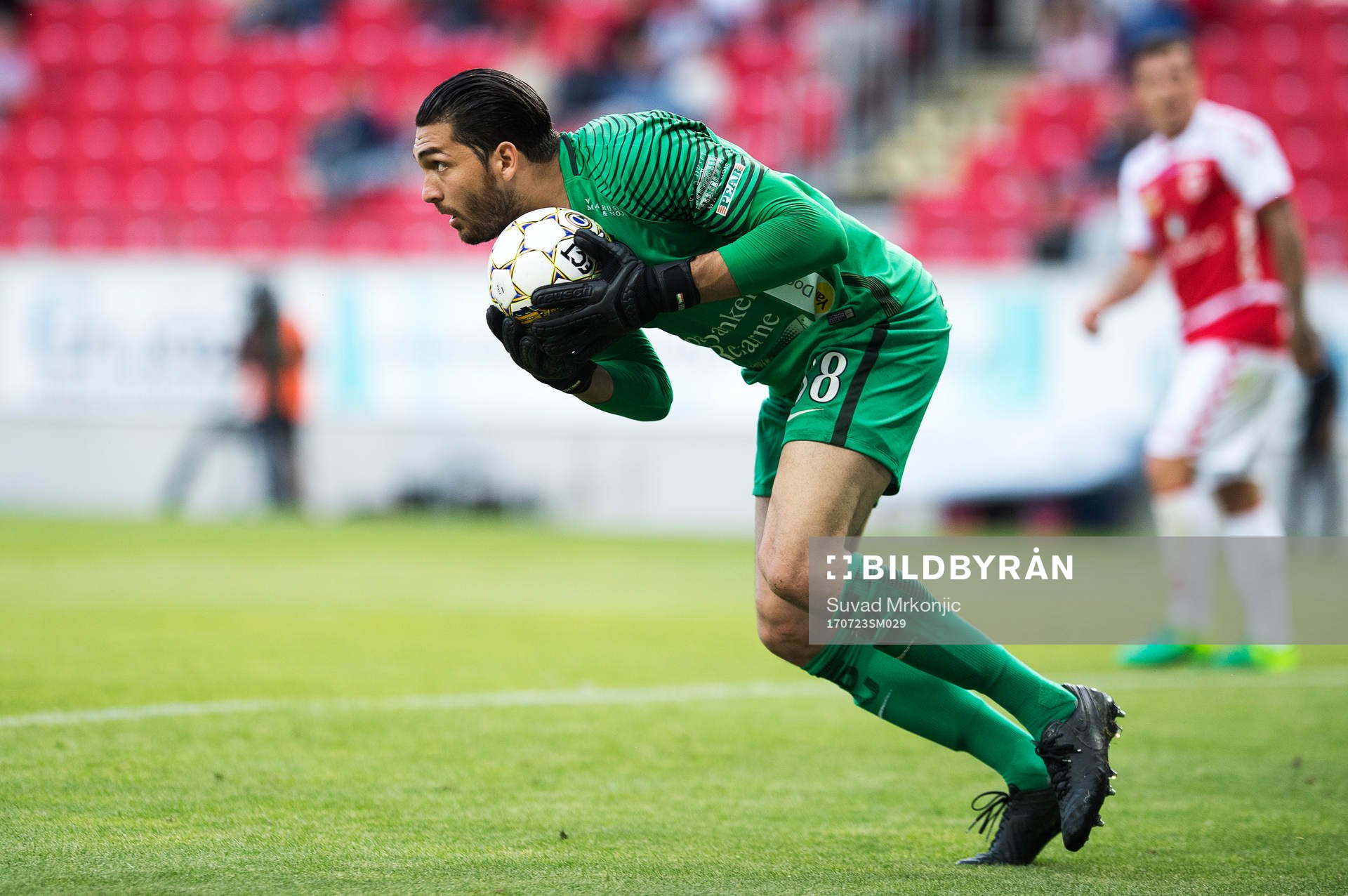 AFC Eskilstunas Målvakt Alireza Haghighi under fotbollsmatchen i Allsvenskan mellan Kalmar och AFC Eskilstuna den 23 juli 2017 i Kalmar.