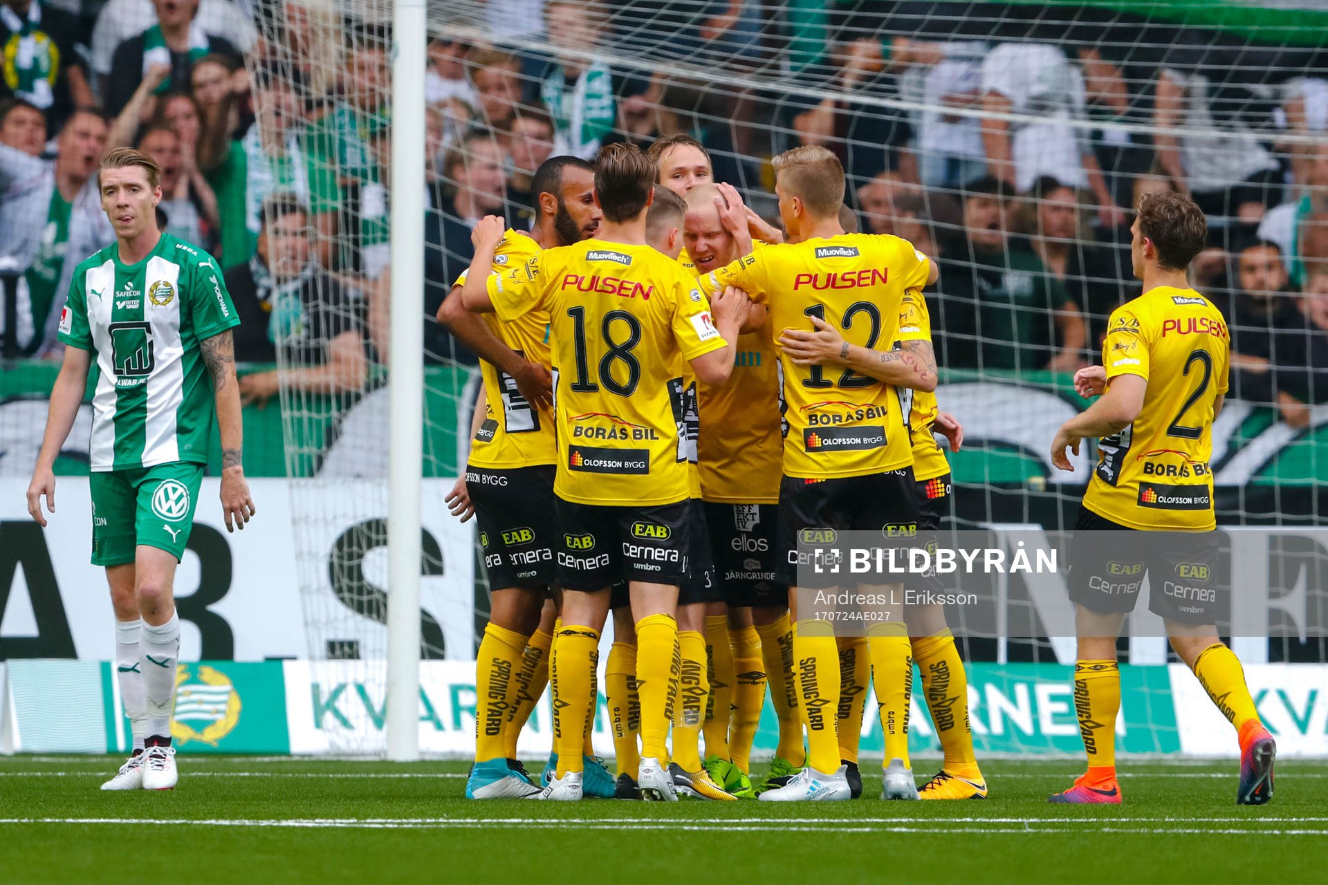 Elfsborgs spelare jublar med Daniel Gustavsson