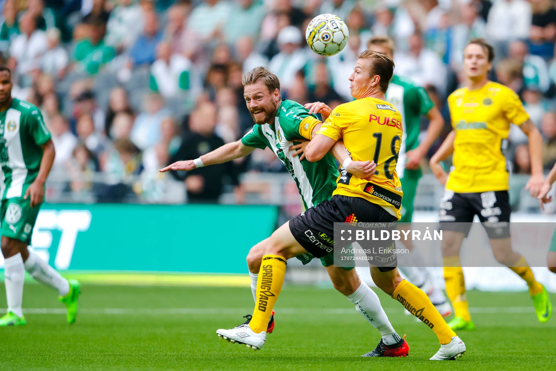 Hammarbys Arnór Smárason och Elfsborgs Simon Olsson