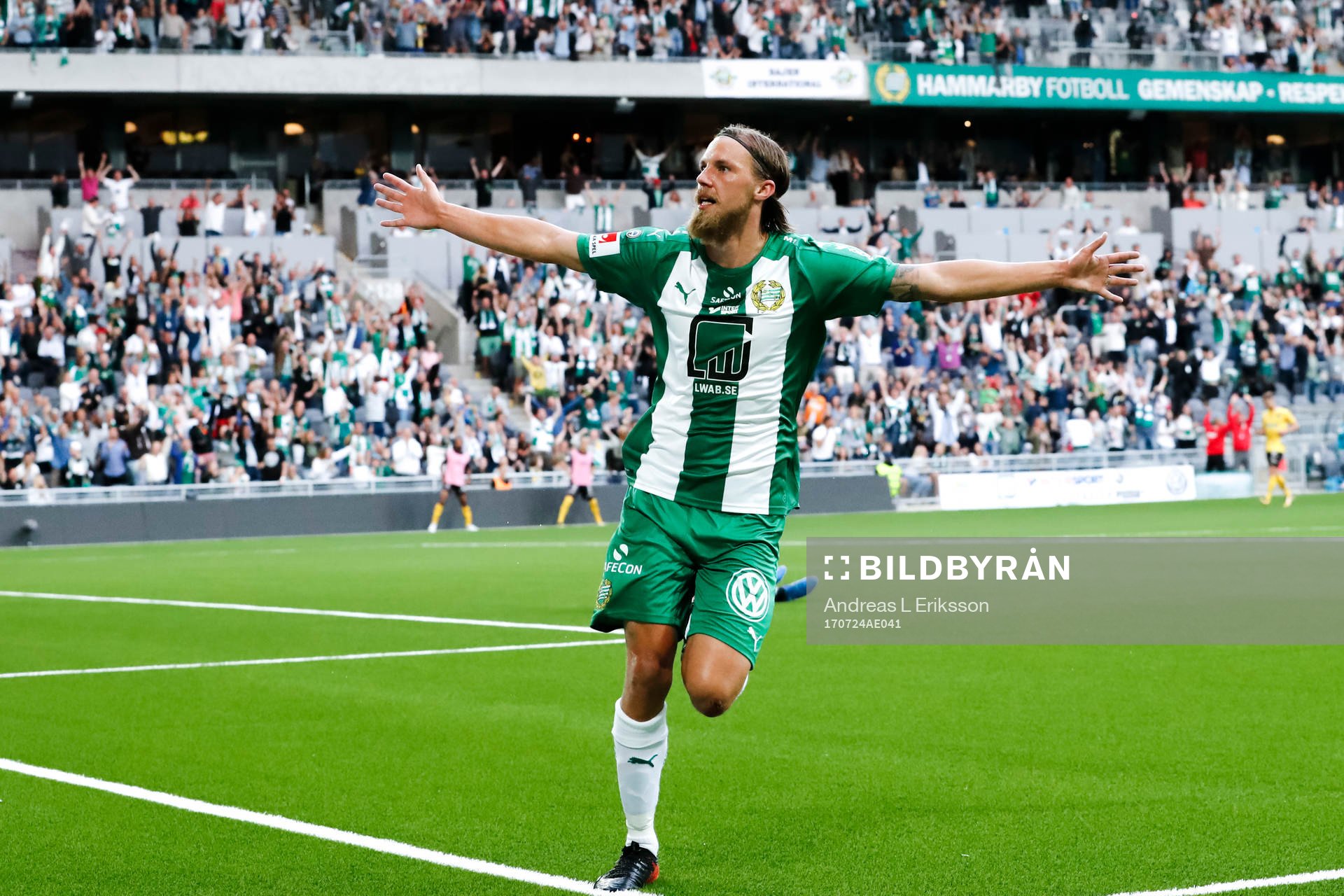Hammarbys Björn Paulsen jublar
