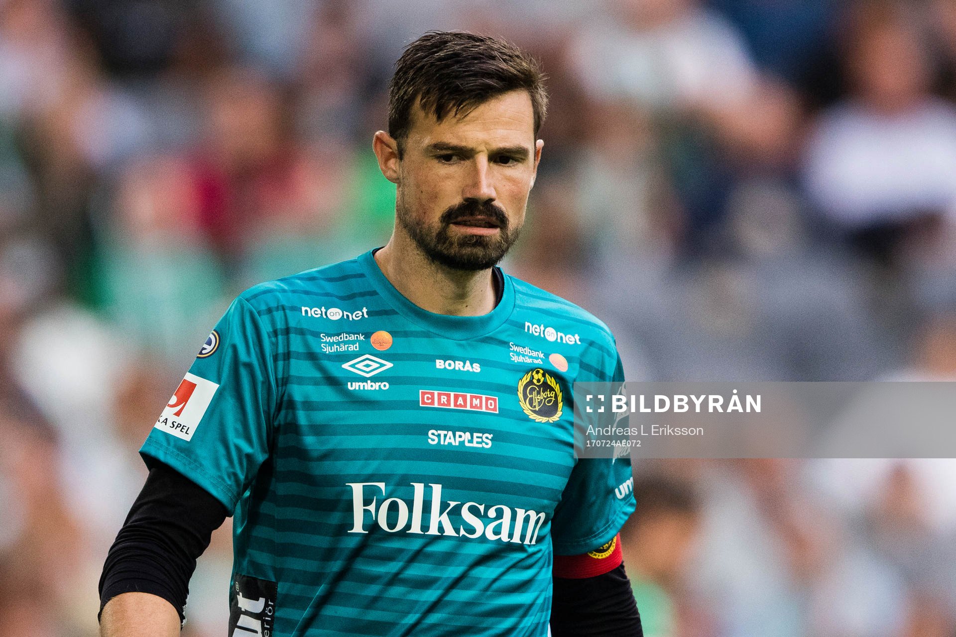 Elfsborgs målvakt Kevin Stuhr Ellegaard deppar