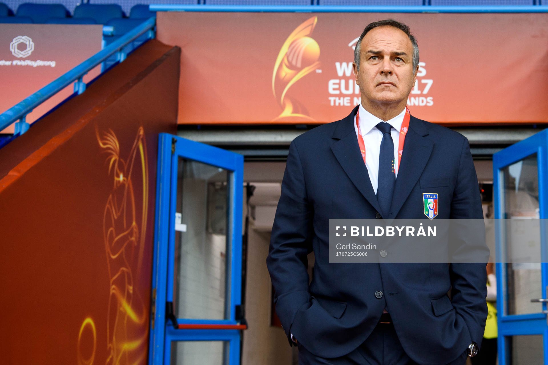 Italiens förbundskapten Antonio Cabrini går in på arenan innan matchen mellan Sverige och Italien under dag 10 av fotbolls-EM den 25 juli 2017 i Doetinchem.