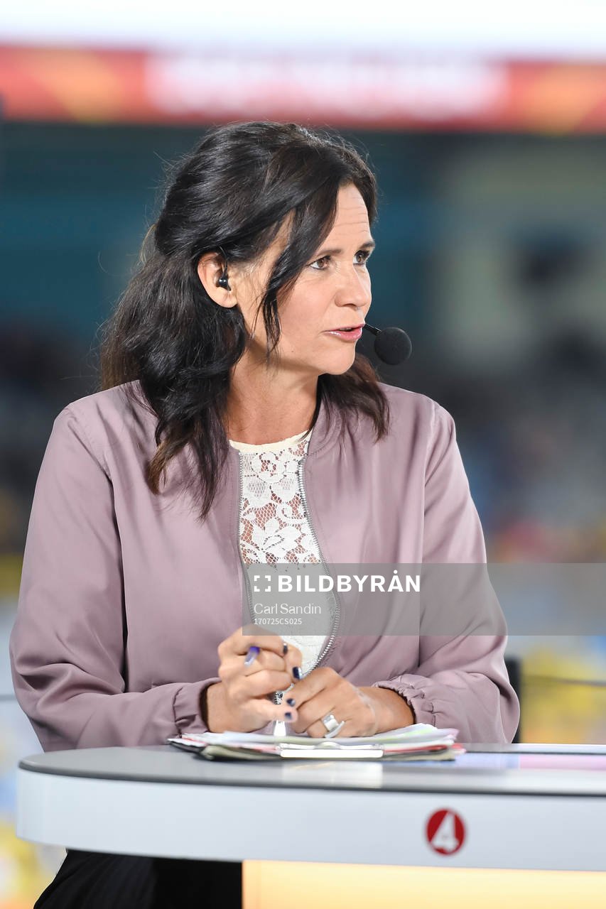 Malin Swedberg före matchen mellan Sverige och Italien