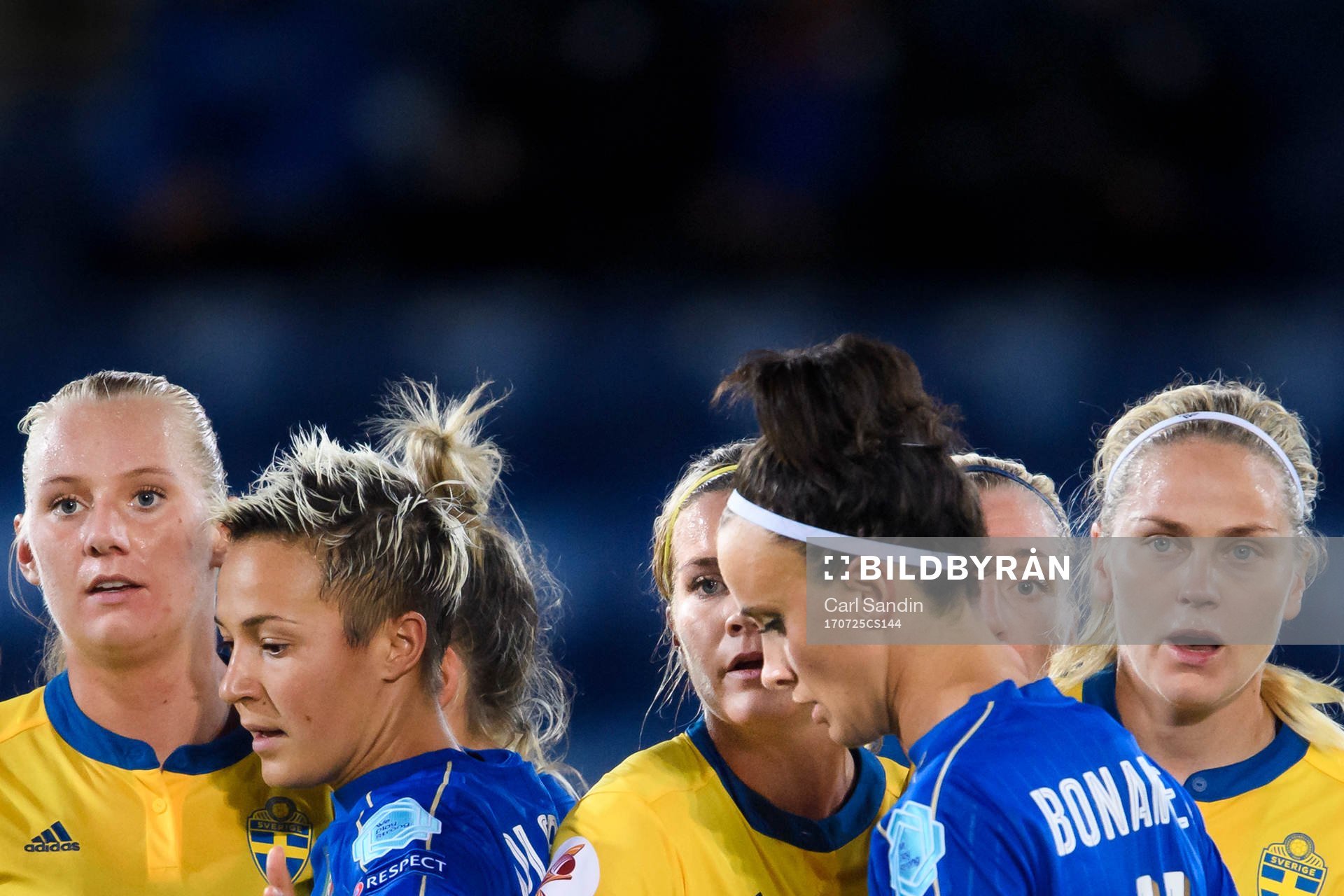 Sveriges Stina Blackstenius, Italiens Federica Di Criscio,