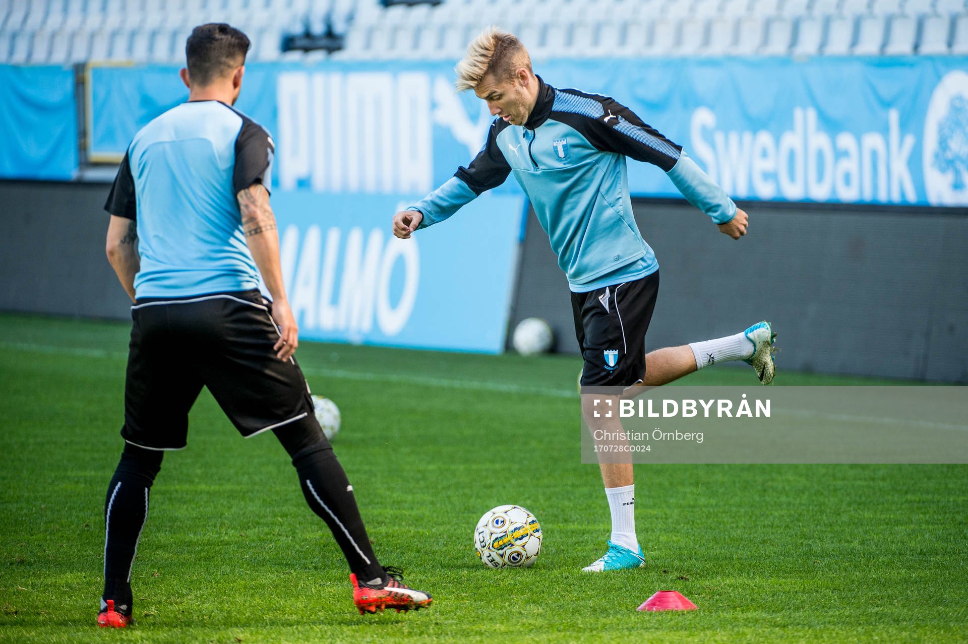 Behrang Safari mot Rasmus Bengtsson