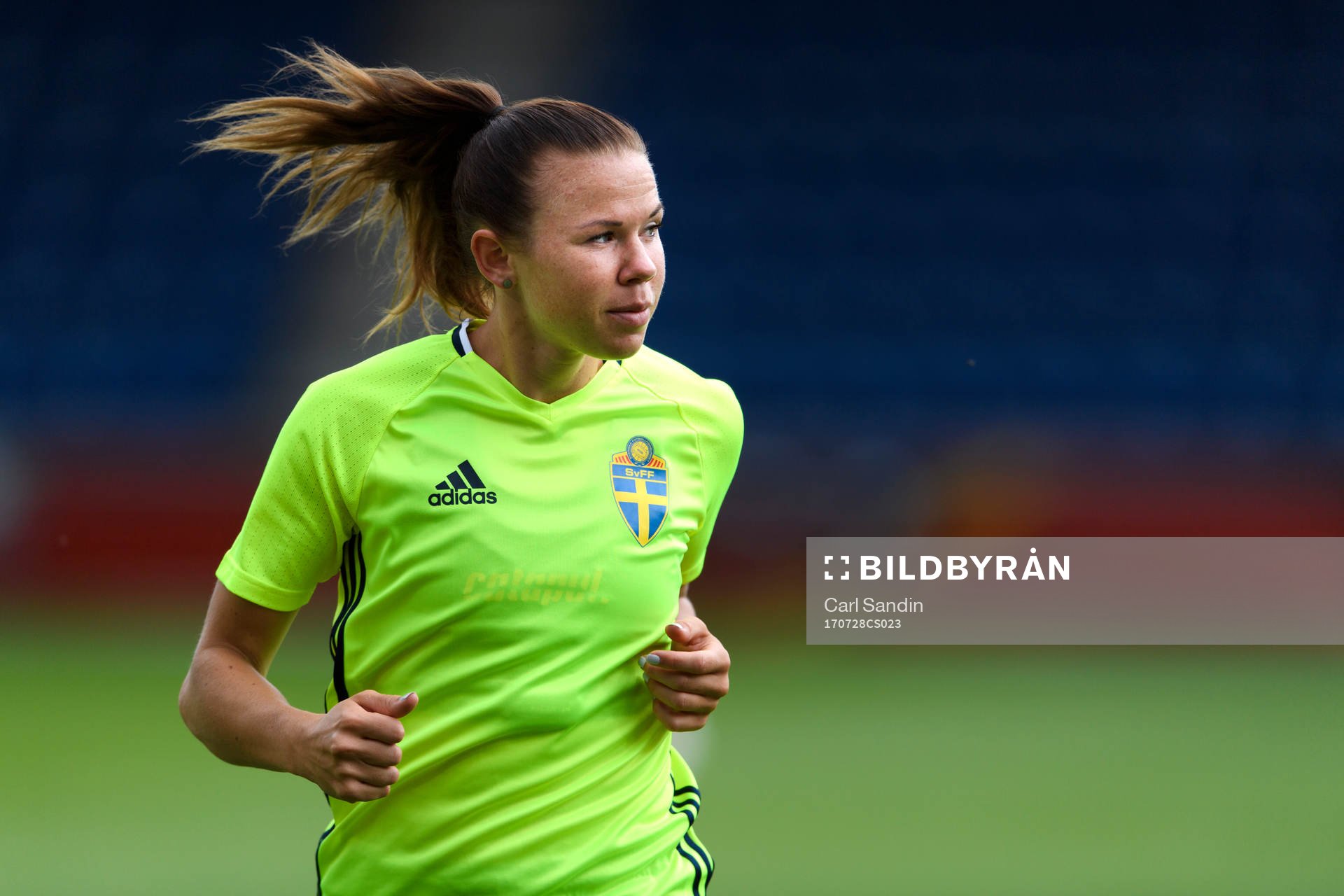 Jessica Samuelsson på en träning med det svenska