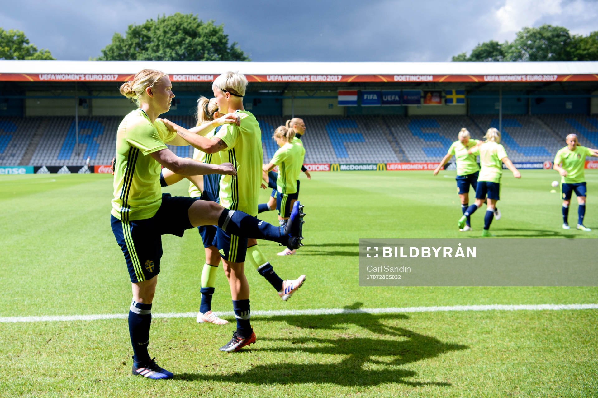 Målvakt Hedvig Lindahl på en träning med det svenska