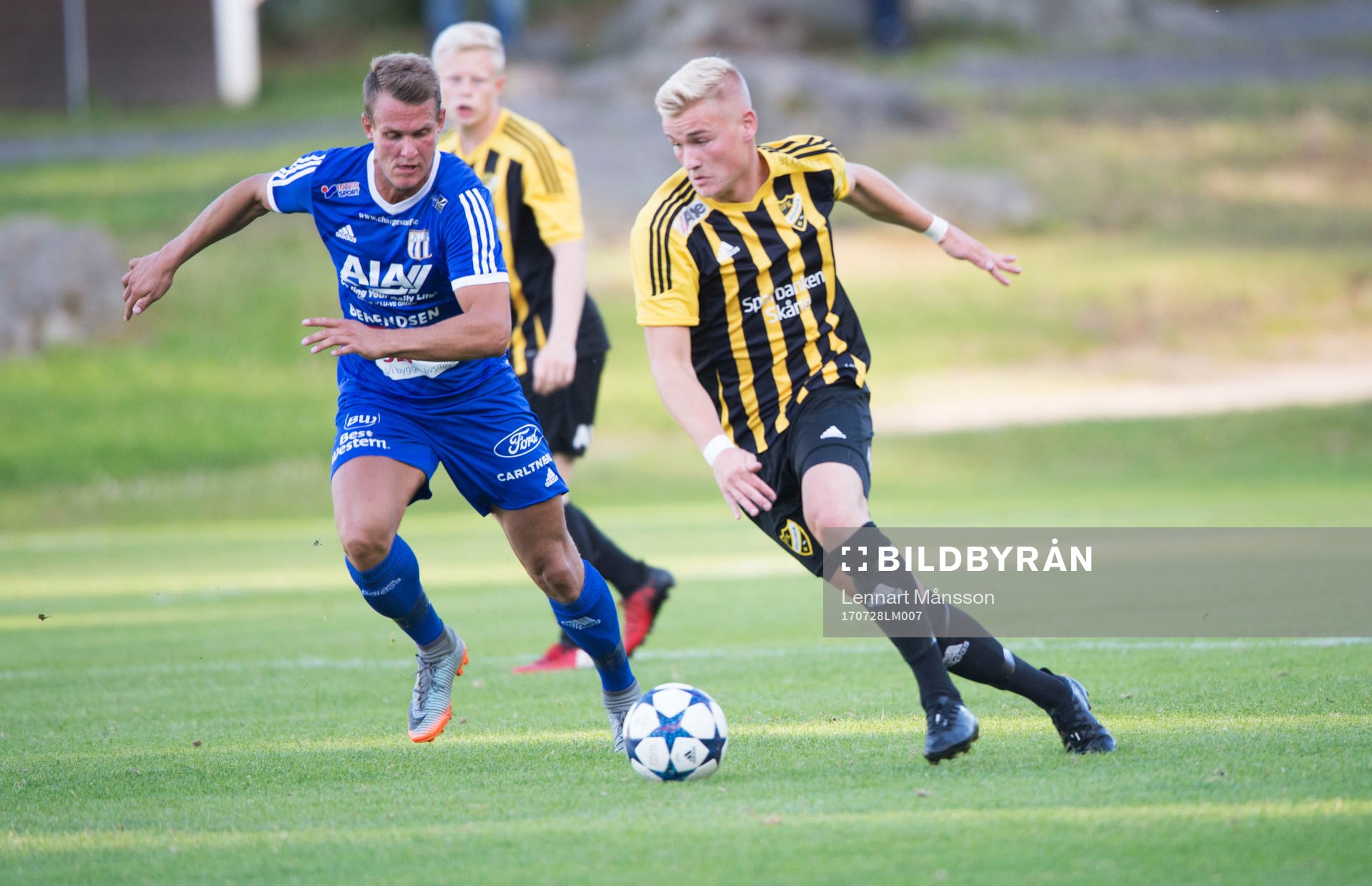 IFK Hässleholms Linus Svensson i matchen i division 2