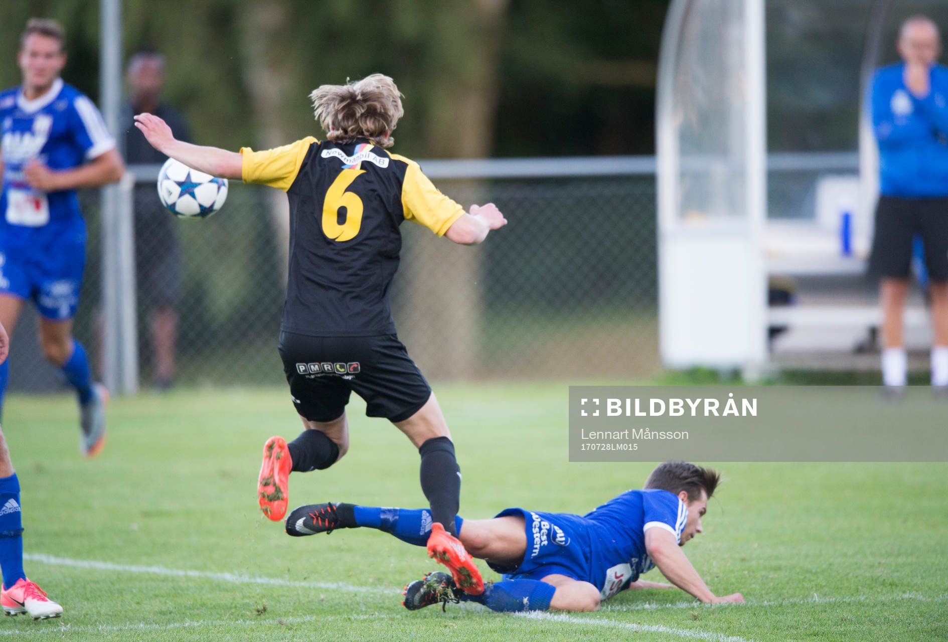 IFK Hässleholms Philip Bengtsson i matchen i division 2