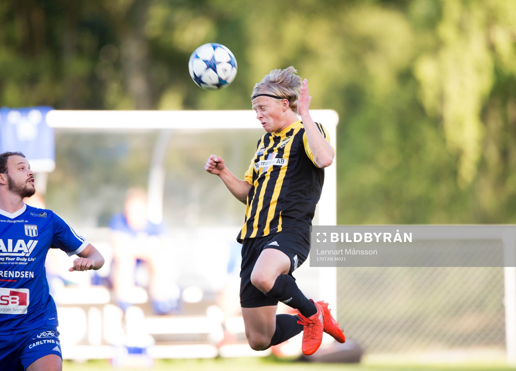 IFK Hässleholms Philip Bengtsson i matchen i division 2