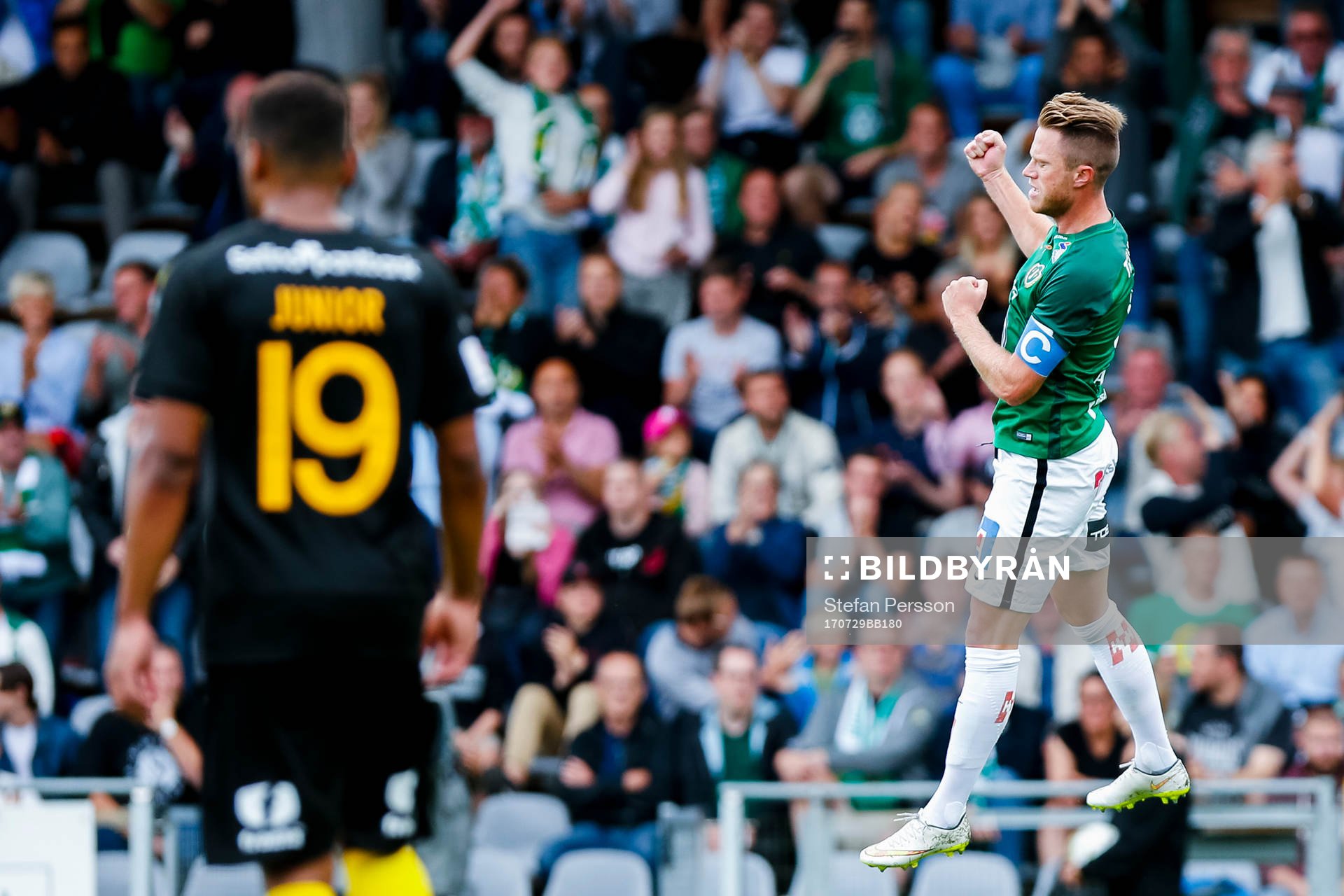 Jönköpings Tommy Thelin jublar