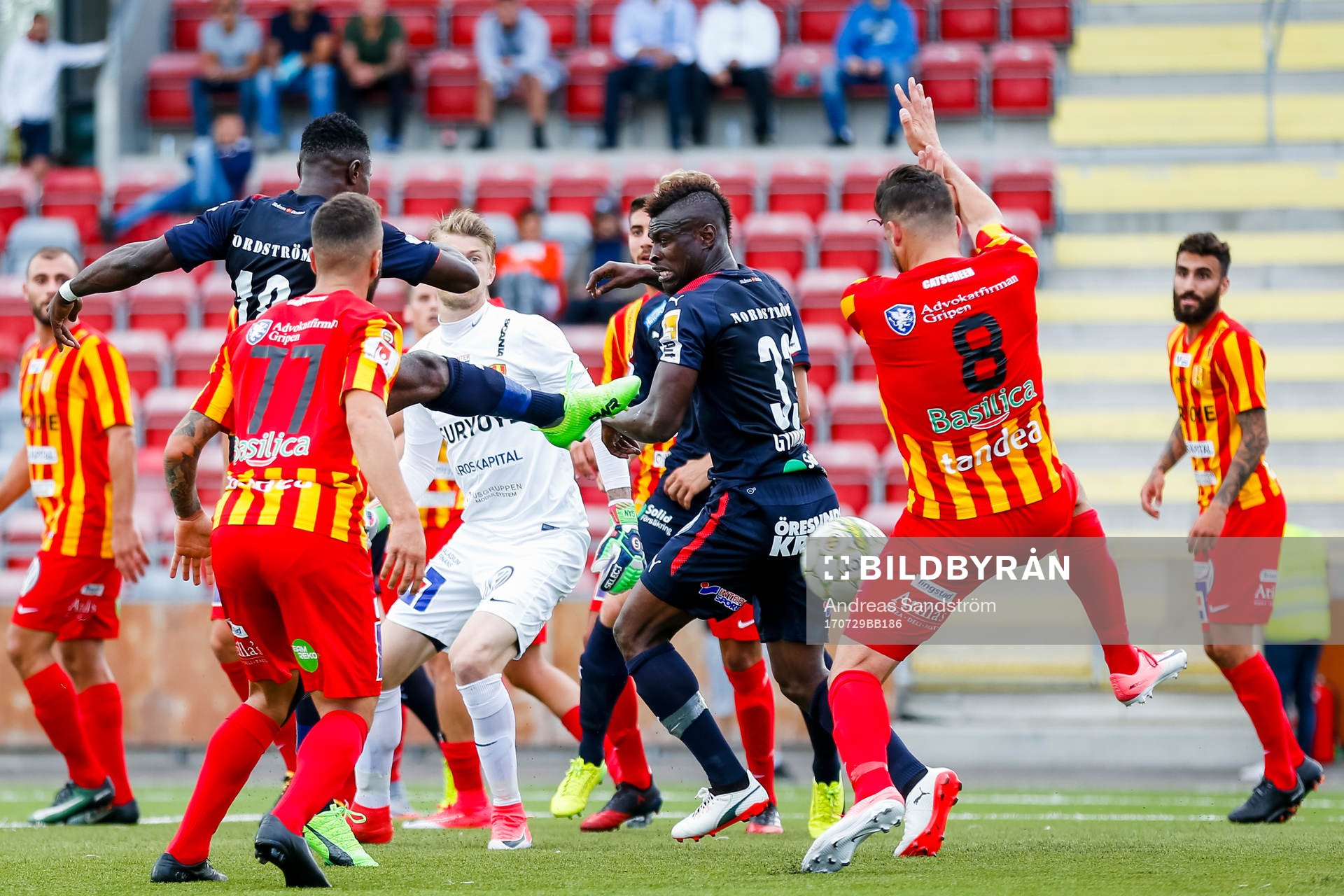 Helsingborgs Oke Akpoveta gör 0-1