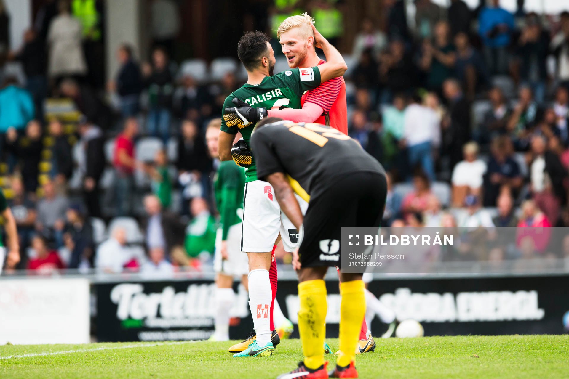 Jönköpings André Calisir och målvakt Anton Cajtoft