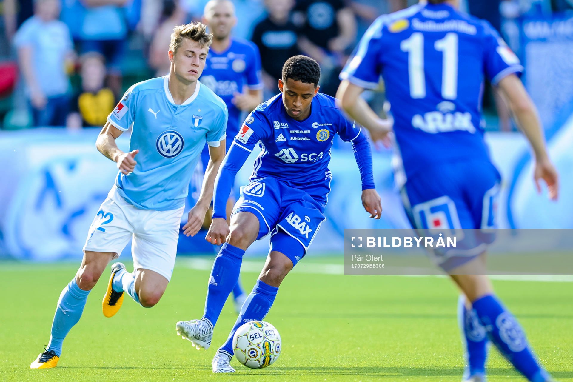 Malmö FFs Mattias Svanberg och Sundsvalls Jonathan Morsay