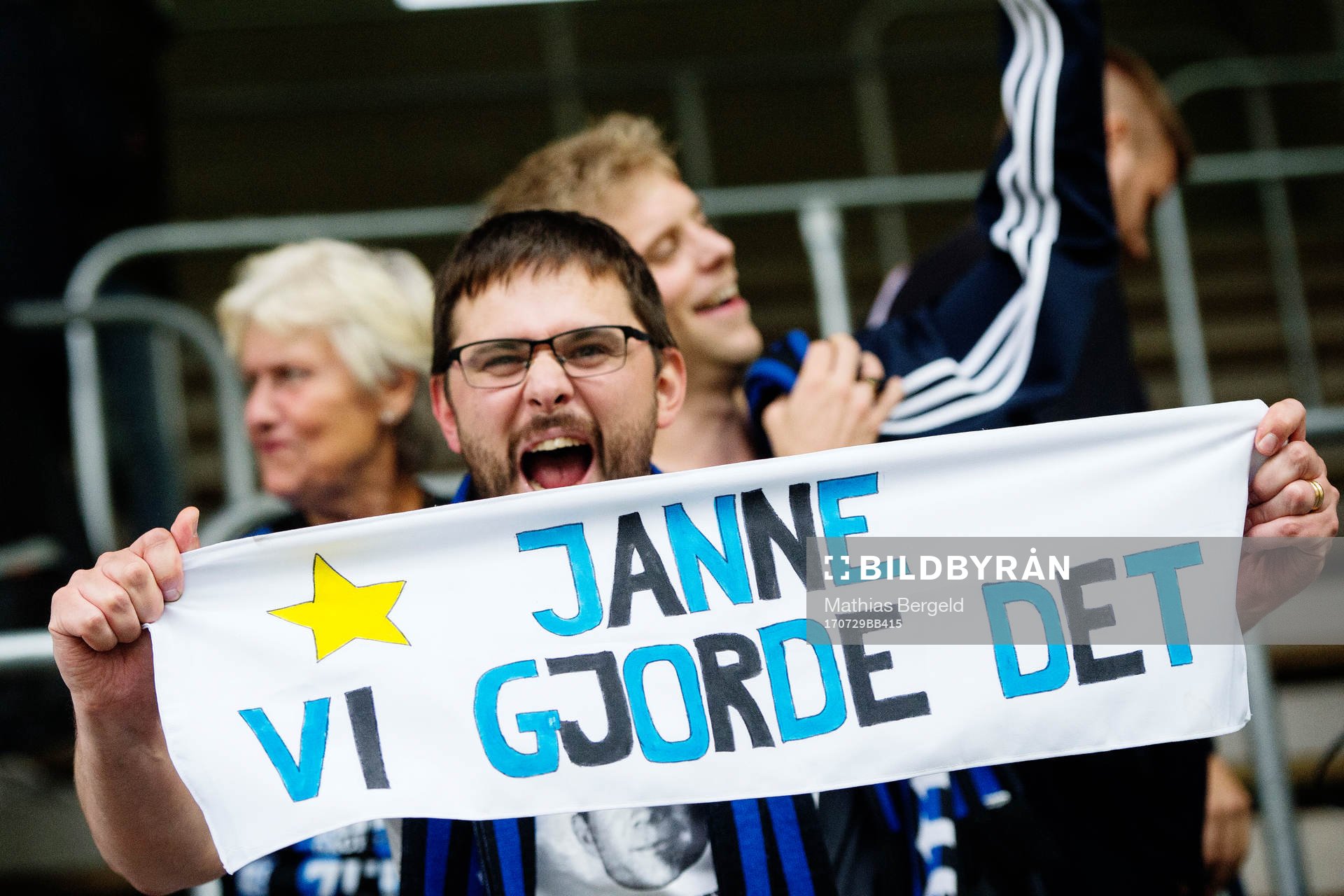En siriussupporter jublar
