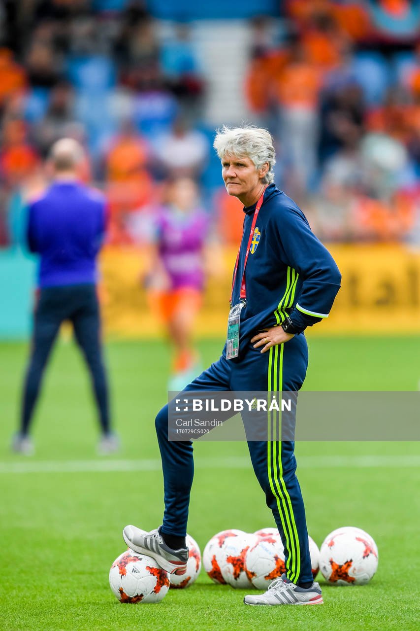 Sveriges förbundskapten Pia Sundhage före  kvartsfinalen