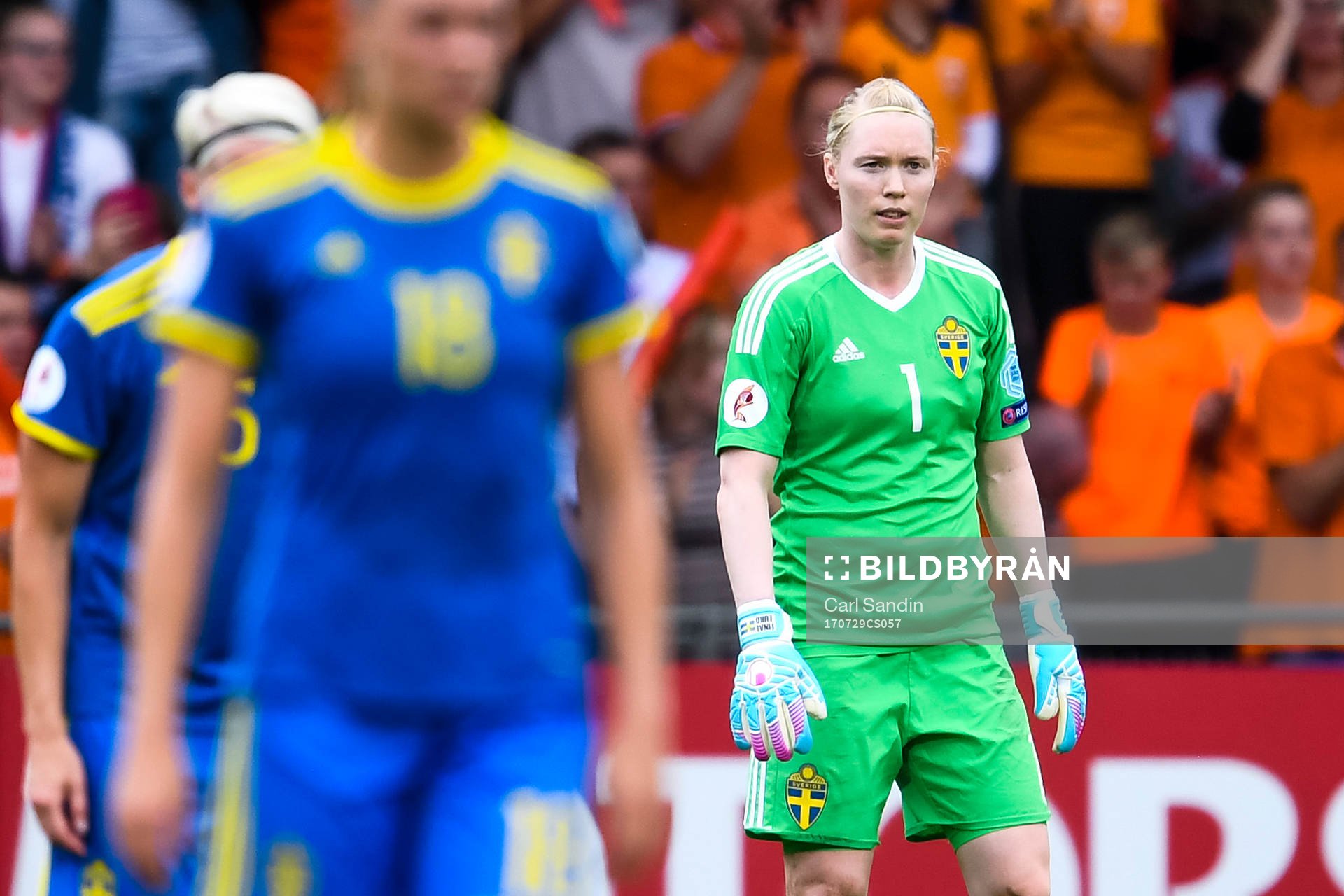 Sveriges målvakt Hedvig Lindahl  deppar