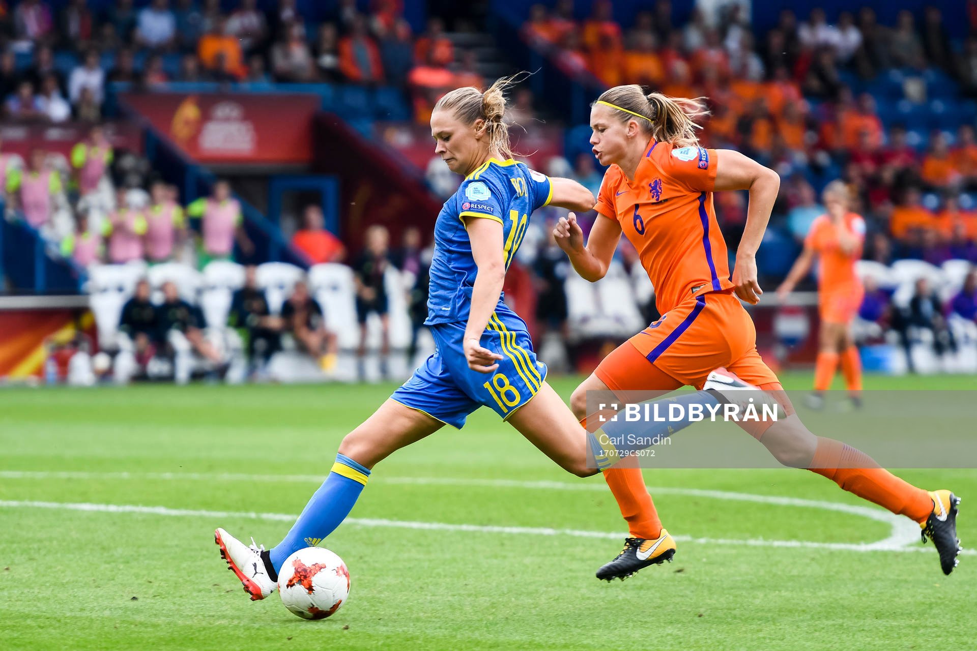 SSveriges Fridolina Rolfö och Hollands Anouk Dekker  i