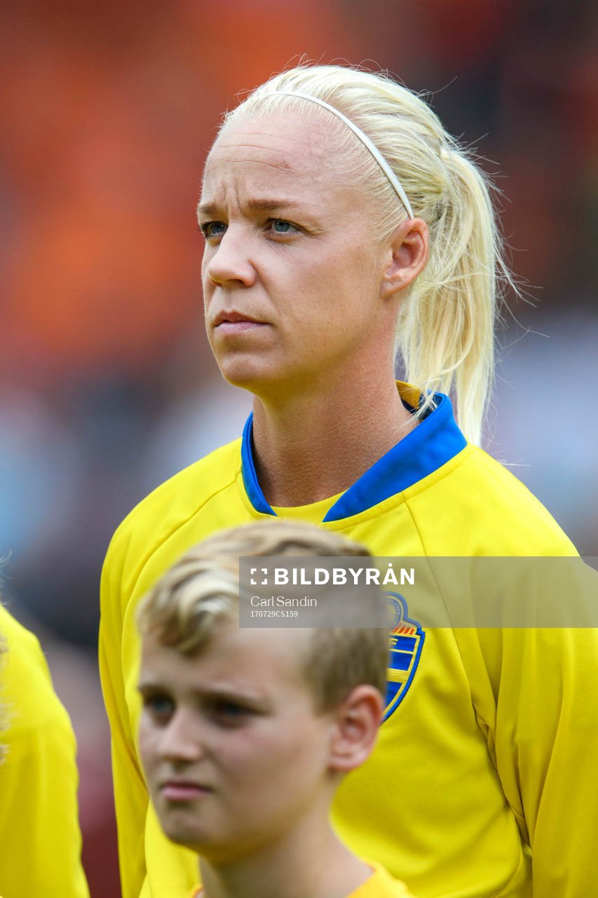 Sveriges Caroline Seger vid lineup innan kvartsfinalen