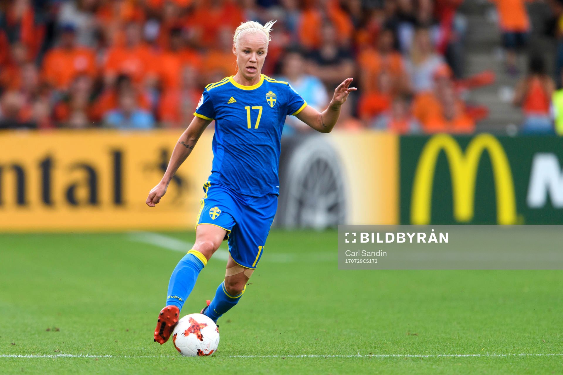 Sveriges Caroline Seger i kvartsfinalen mellan Holland och Sverige under dag 14 av fotbolls-EM den 29 juli 2017 i Doetinchem.
