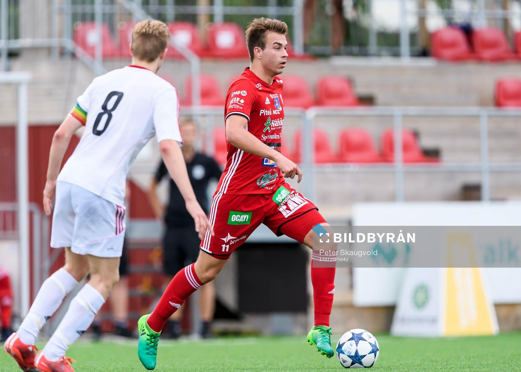 Piteås Alex Naylor med bollen