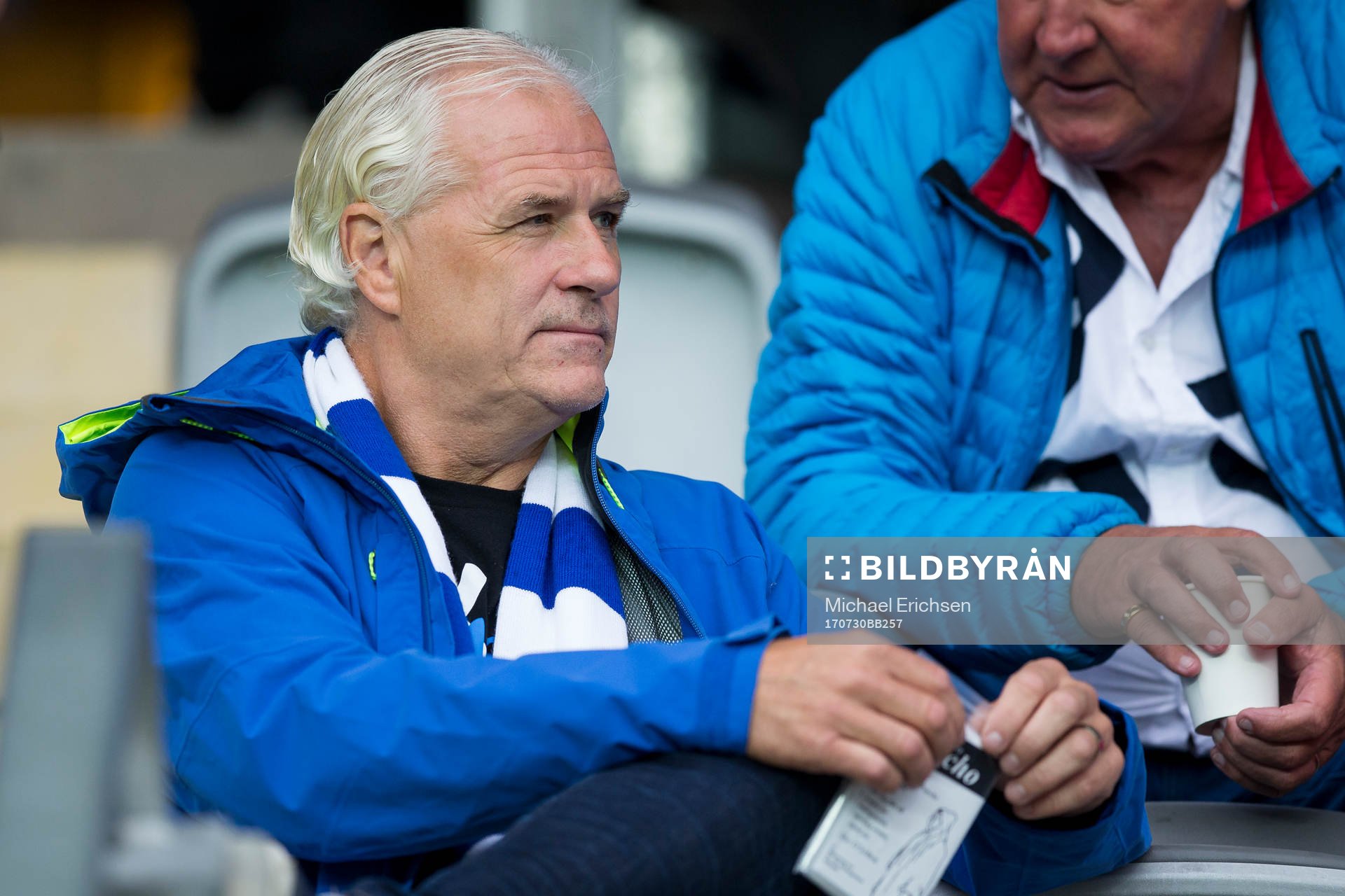 Tidigare IFK Göteborgs spelaren Glenn Hysén på läktaren