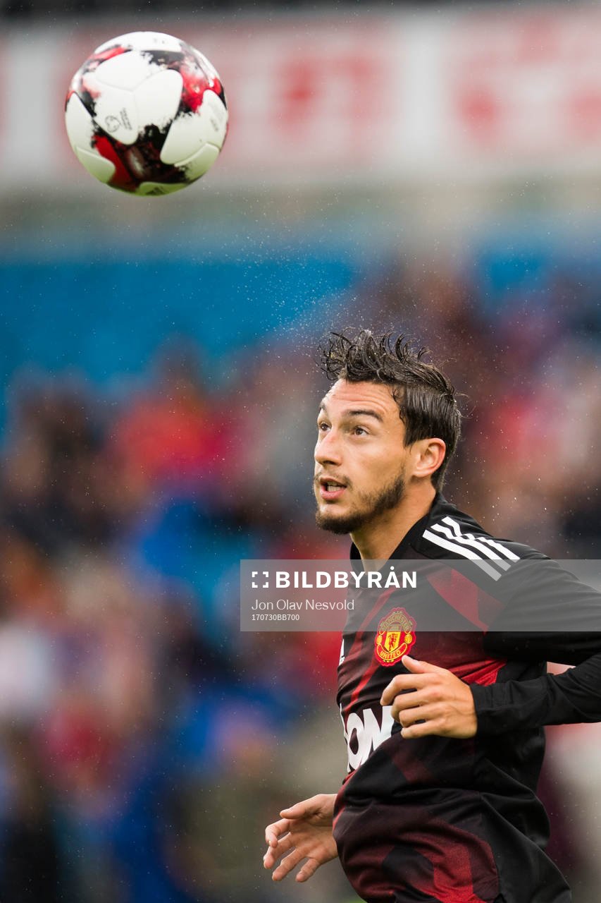 Manchester Uniteds Matteo Darmian inför träningsmatchen i fotboll mellan Vålerengen och Manchester United den 30 juli 2017 i Oslo.