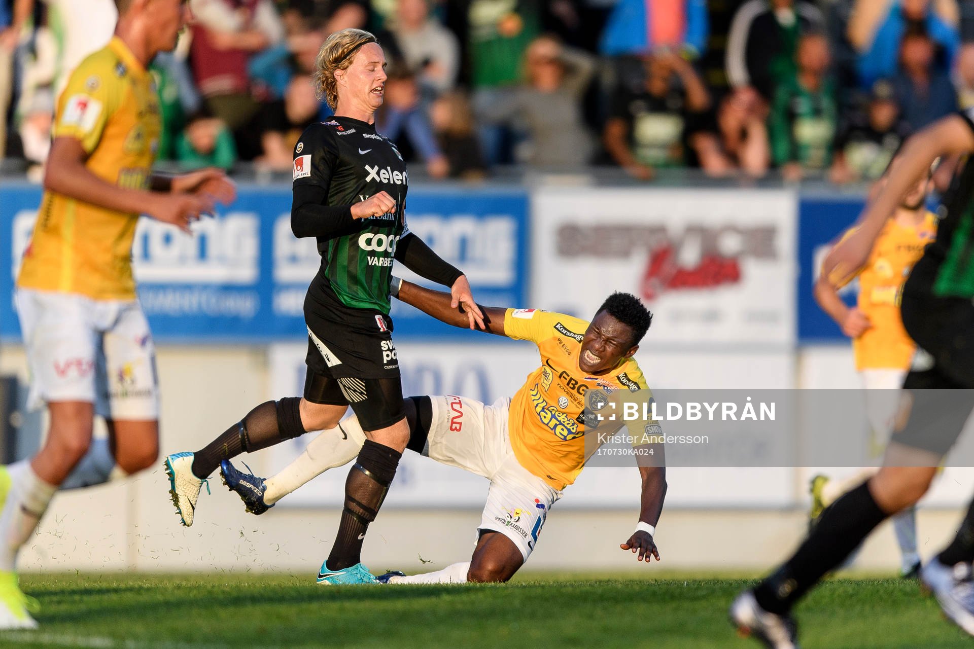 Varbergs Gustav Berggren och Falkenbergs Dominic Chatto