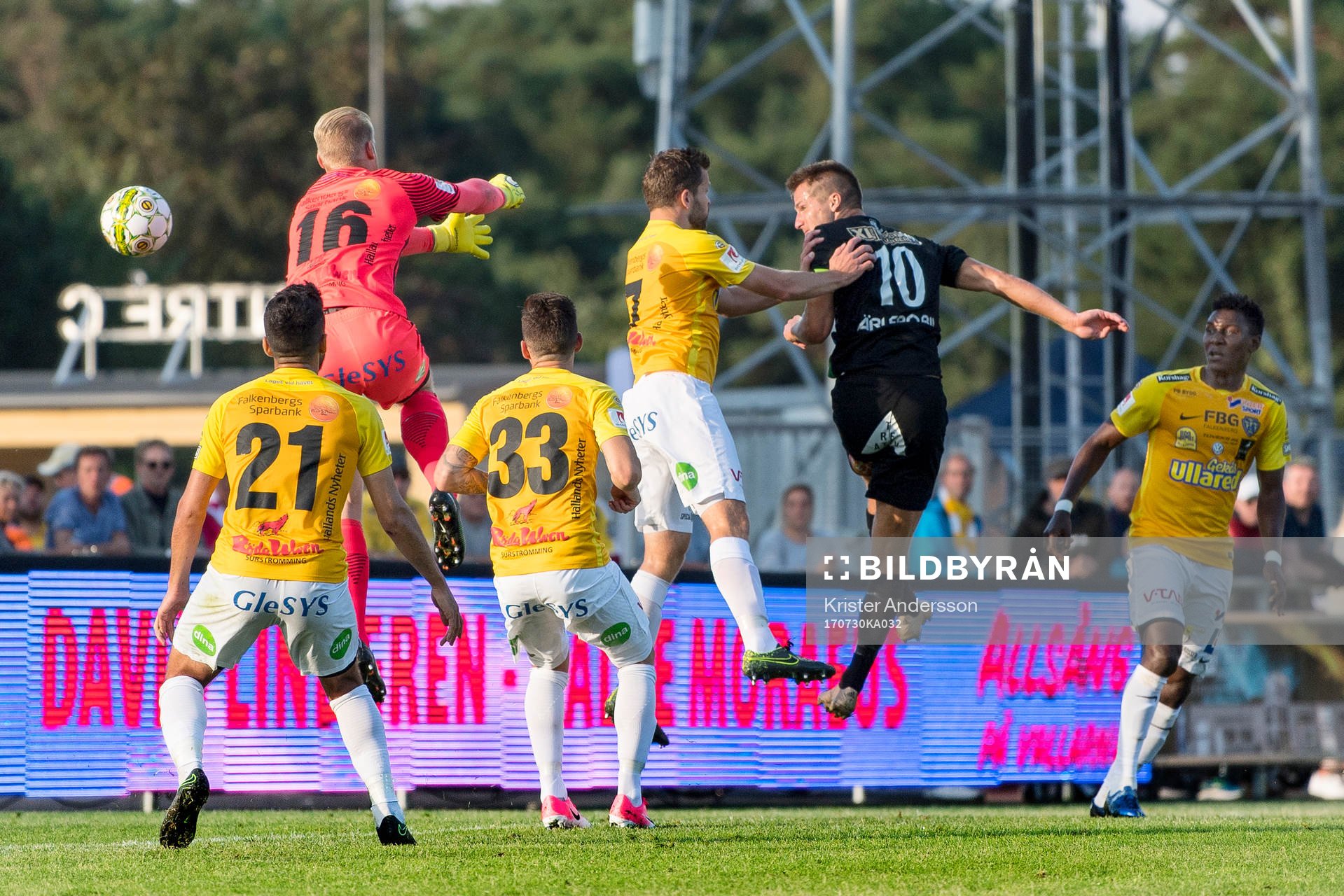 Varbergs Gabriel Altemark-Vanneryr gör 0-1