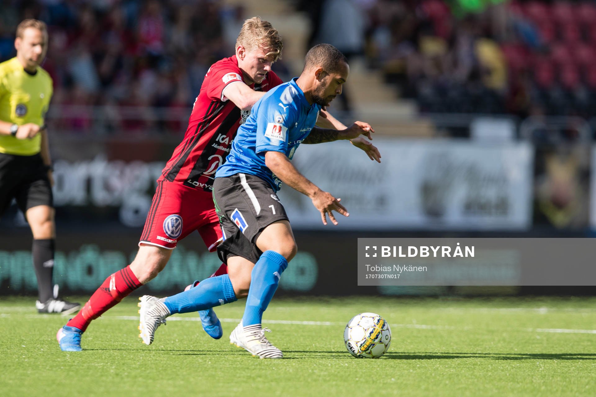 Halmstads Nikolai Alho mot Östersunds Tim Björkström